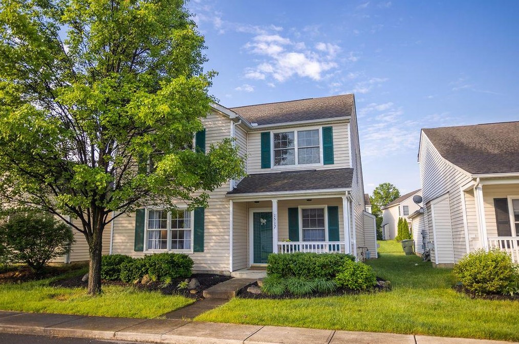 1517 Sarin St, Columbus, OH 43240-6065
