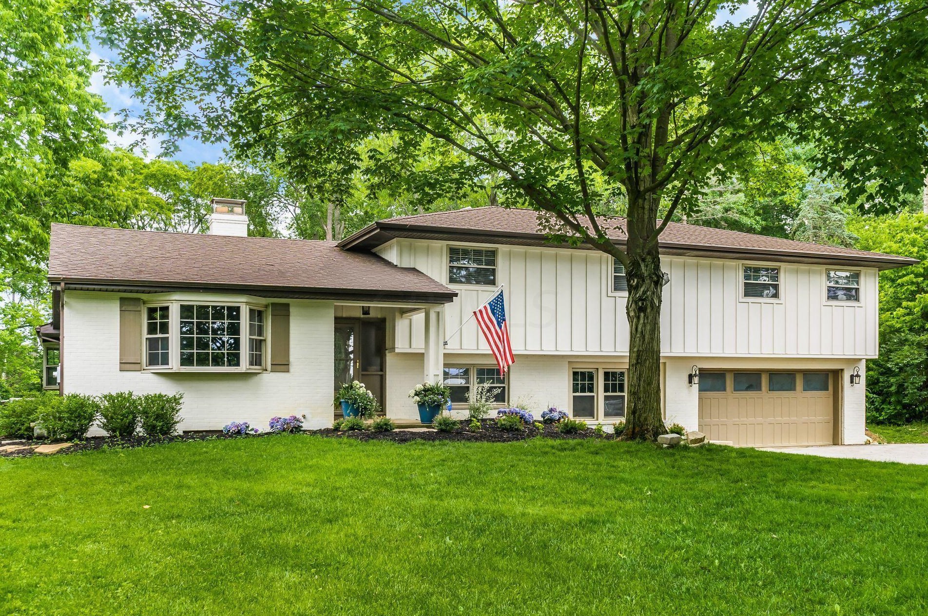 5330 Linworth Rd, Columbus, OH 43235-3429