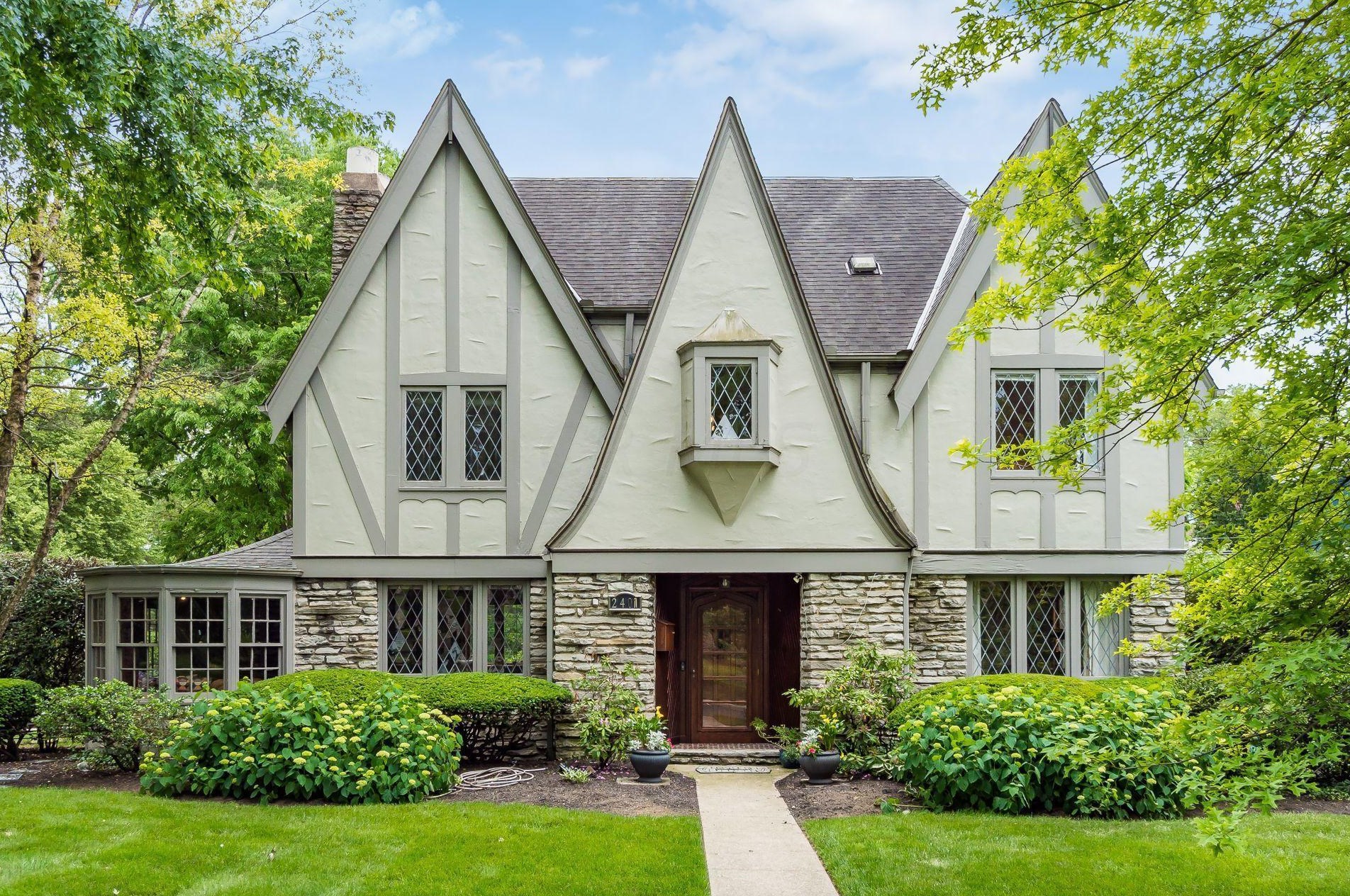 2401 Fair Ave, Columbus, OH 43209-2158