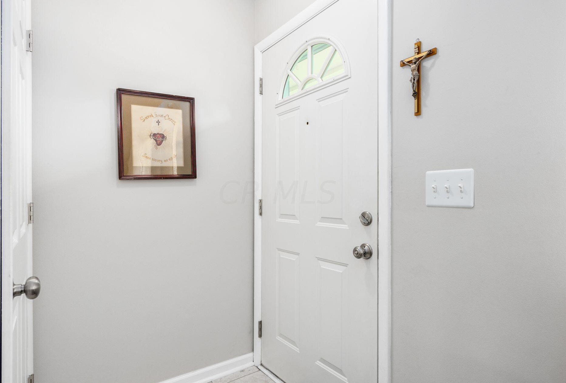 205 Barcelona Ave, Westerville, OH 43081