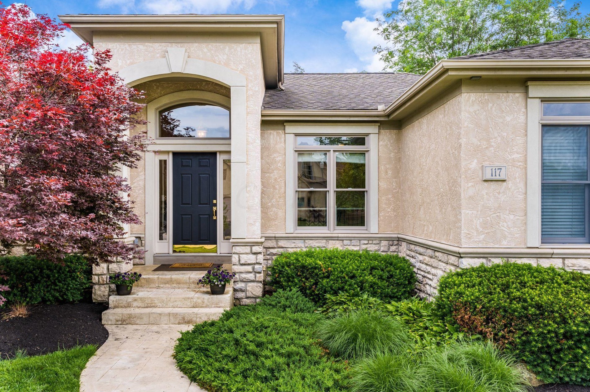 117 Autumn Rush Ct, Columbus, OH 43230-8106