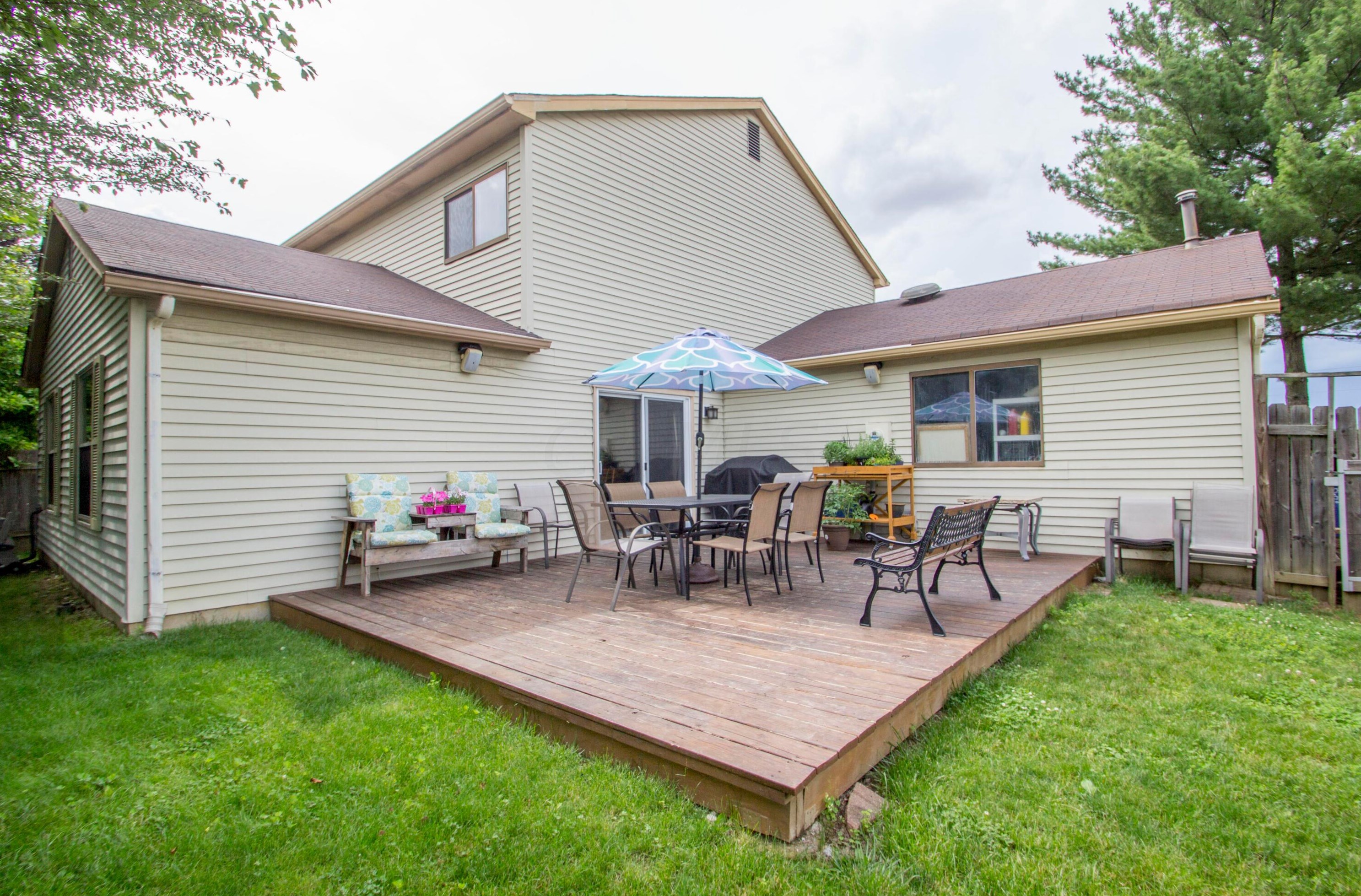 2687 Case Rd, Columbus, OH 43235-5504
