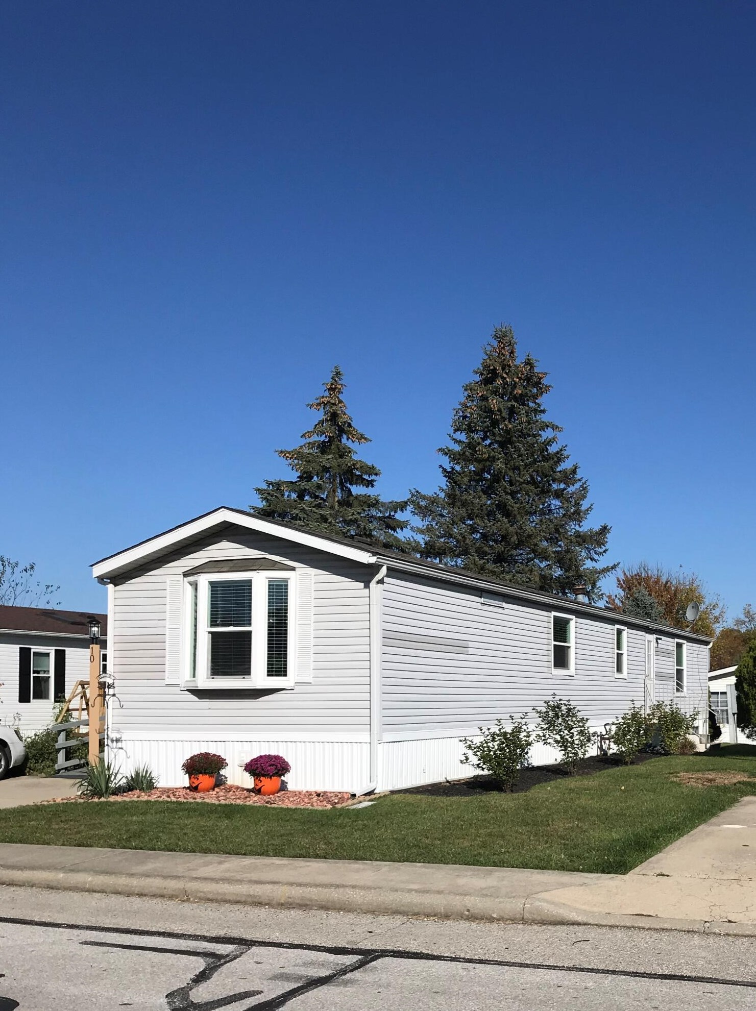 10 Birch Row Dr, Delaware, OH 43015-3806