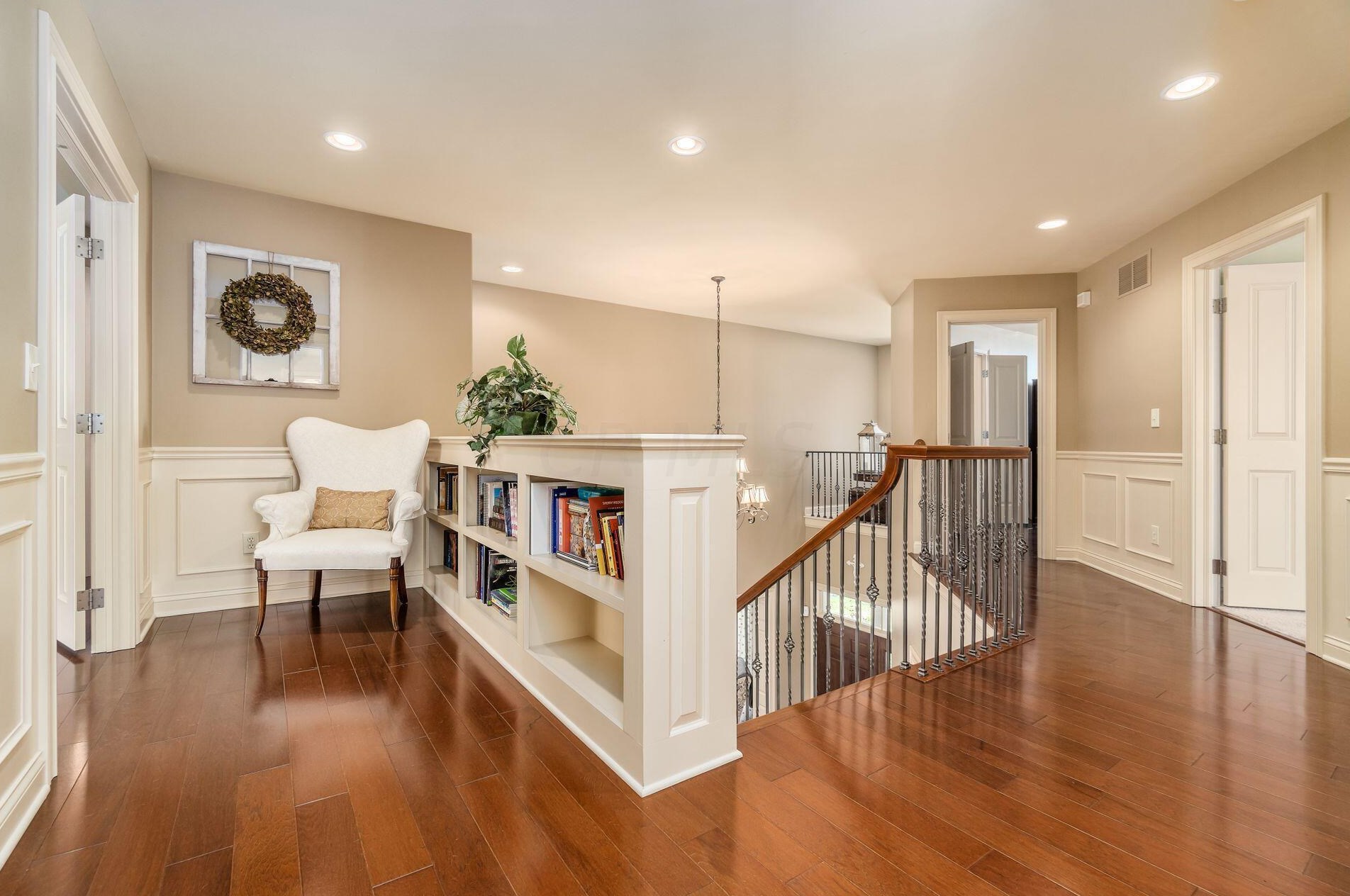 210 Cherokee Ct, Pickerington OH  43147-8047 exterior