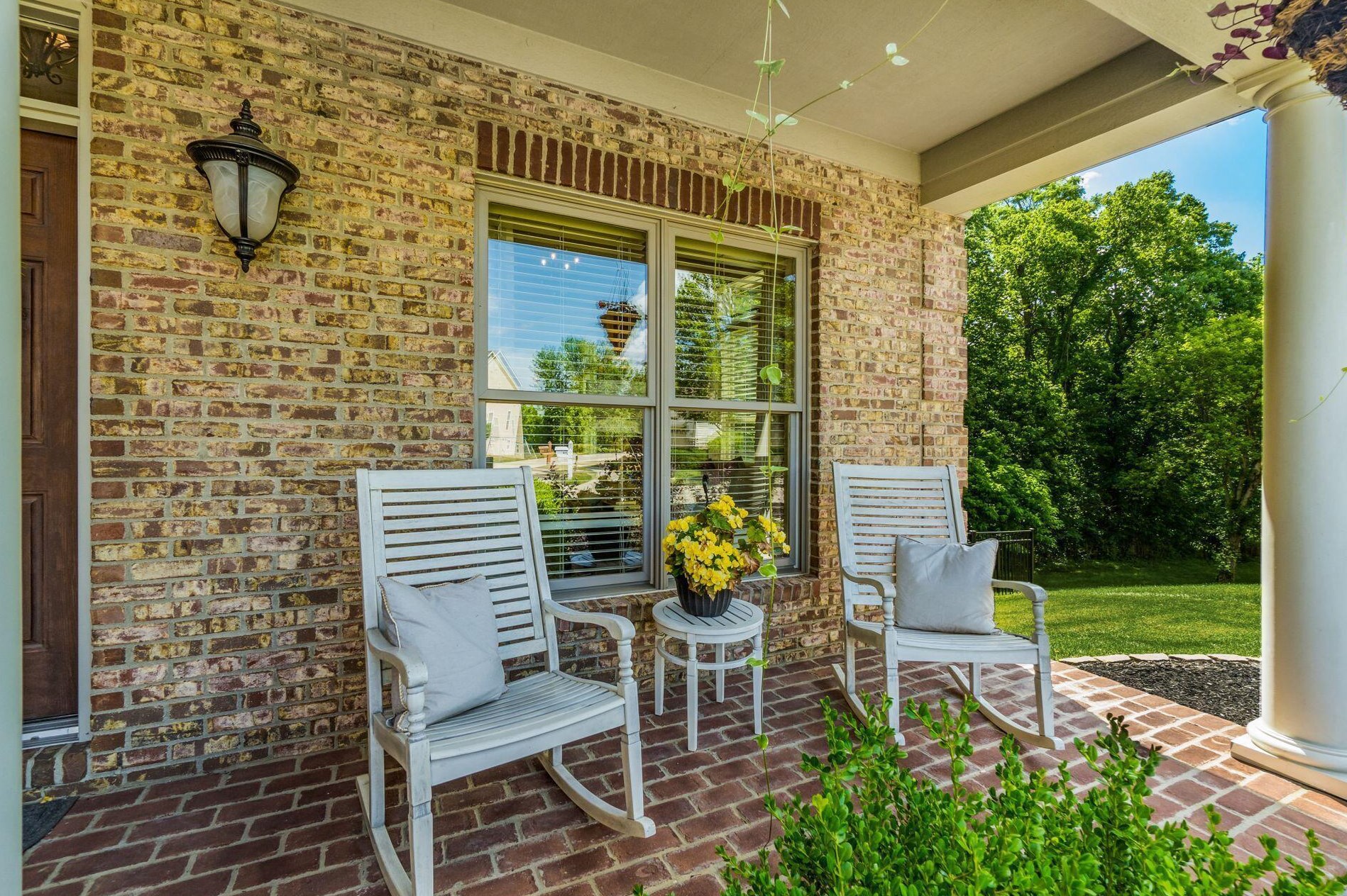 210 Cherokee Ct, Pickerington OH  43147-8047 exterior