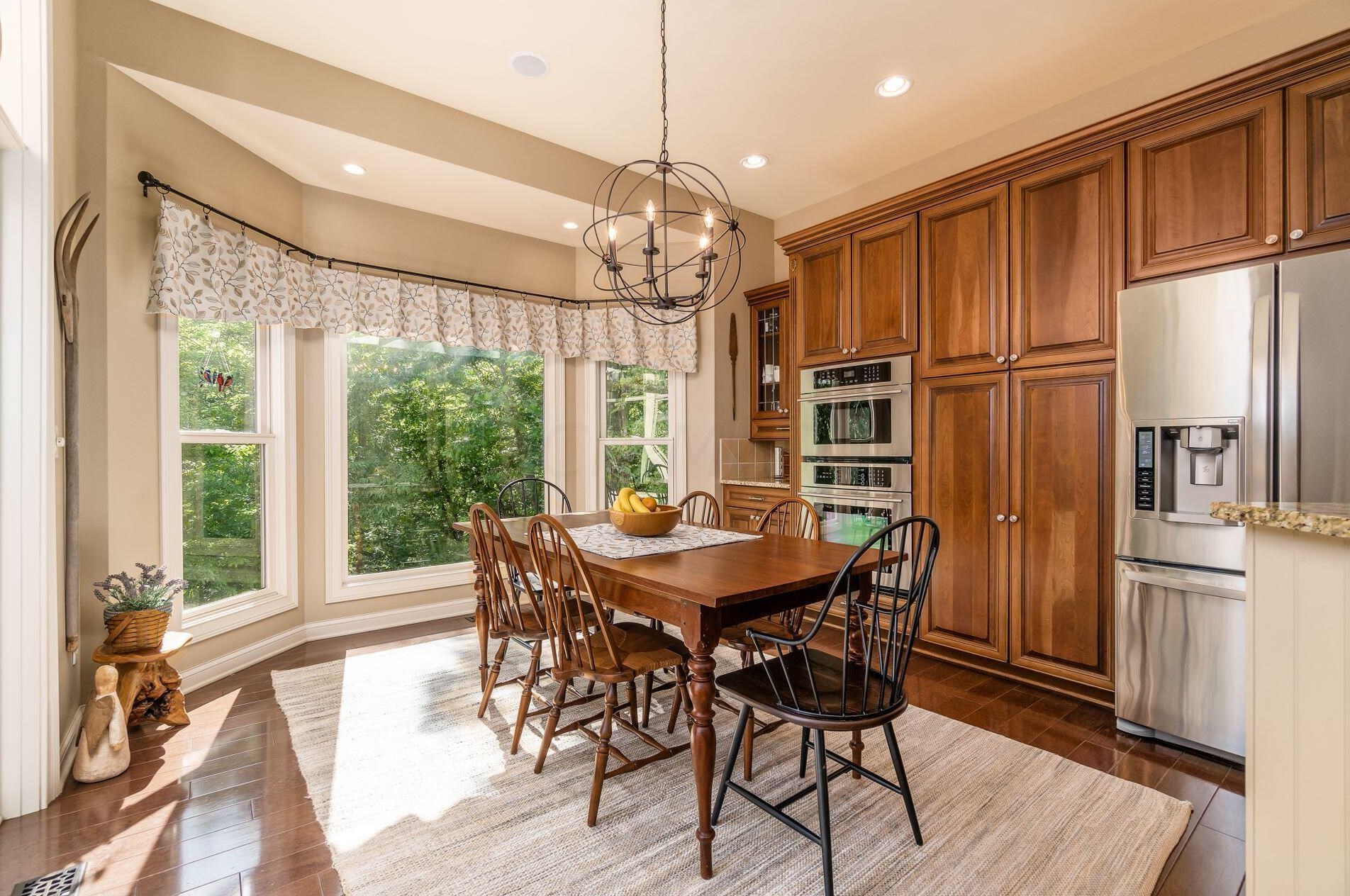 210 Cherokee Ct, Pickerington OH  43147-8047 exterior