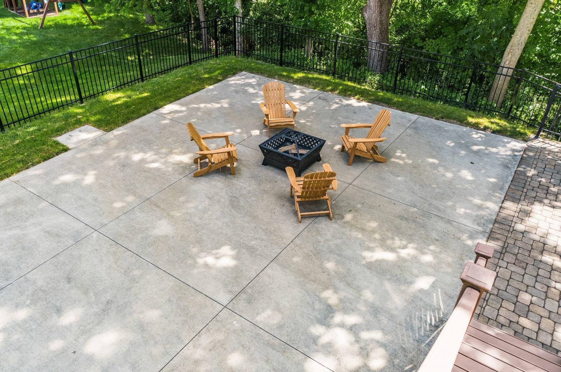 210 Cherokee Ct, Pickerington OH  43147-8047 exterior