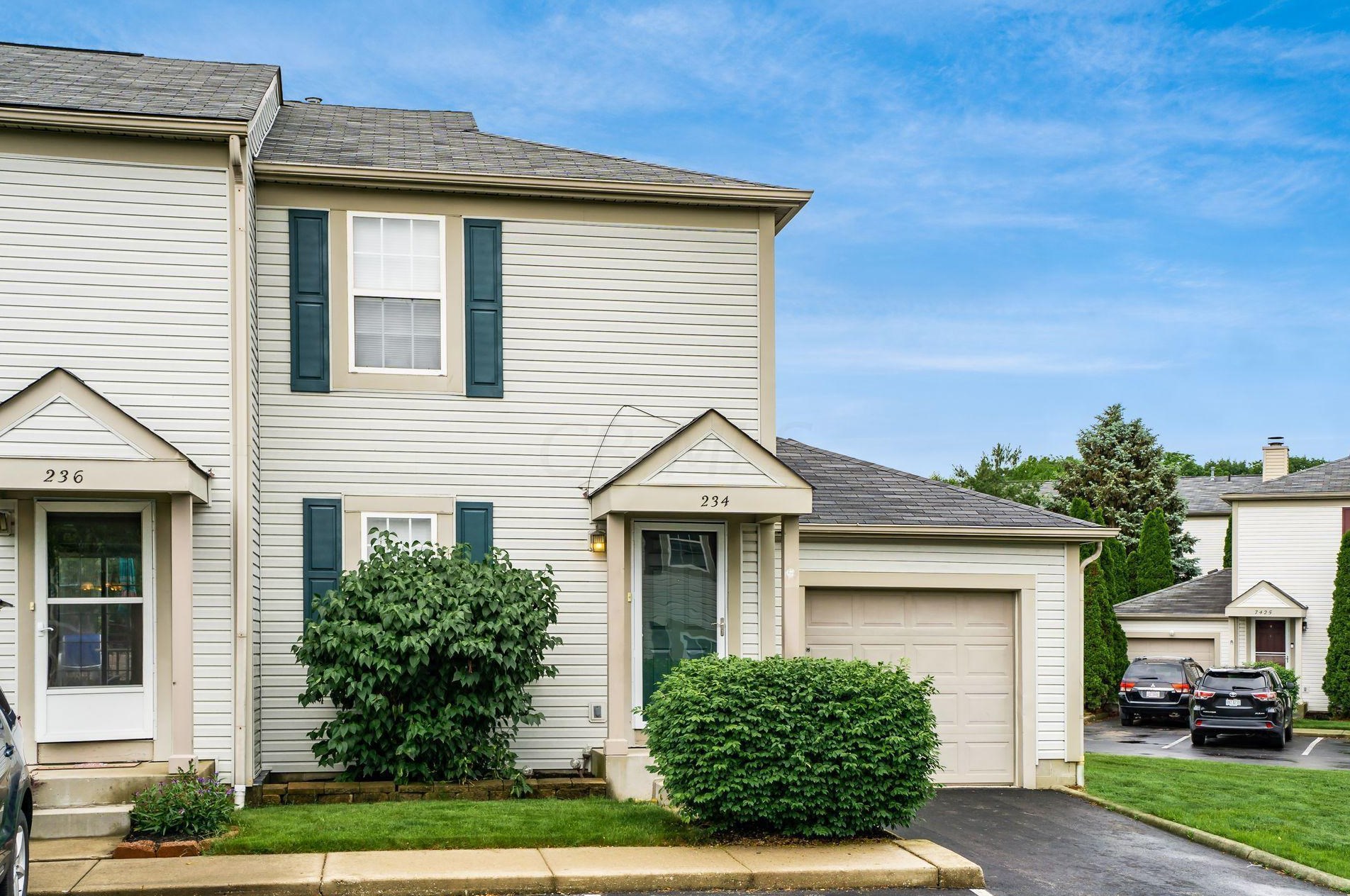234 Hawkins Ln, Blacklick, OH 43004