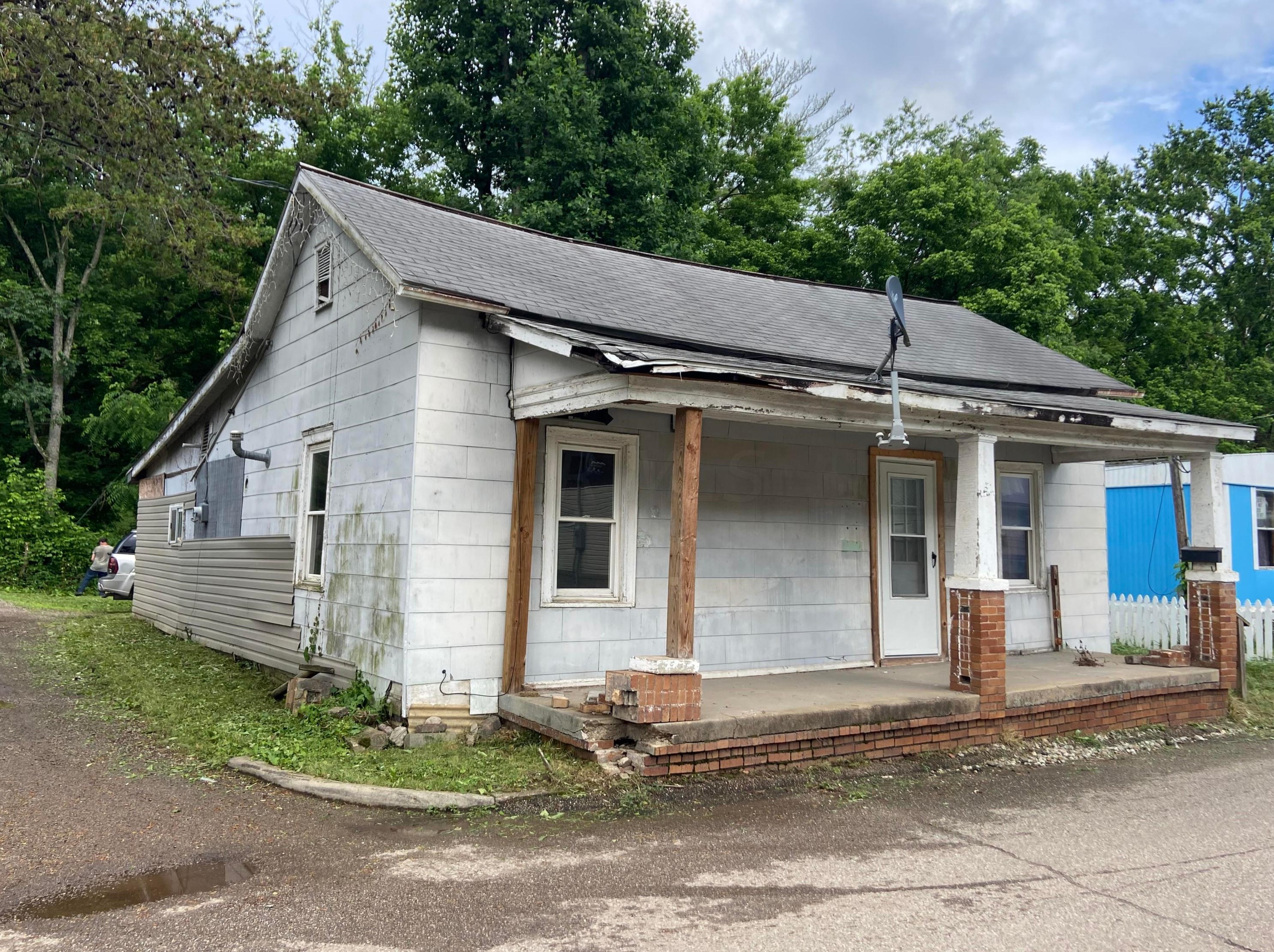 222 Adams St, Nelsonville, OH 45764