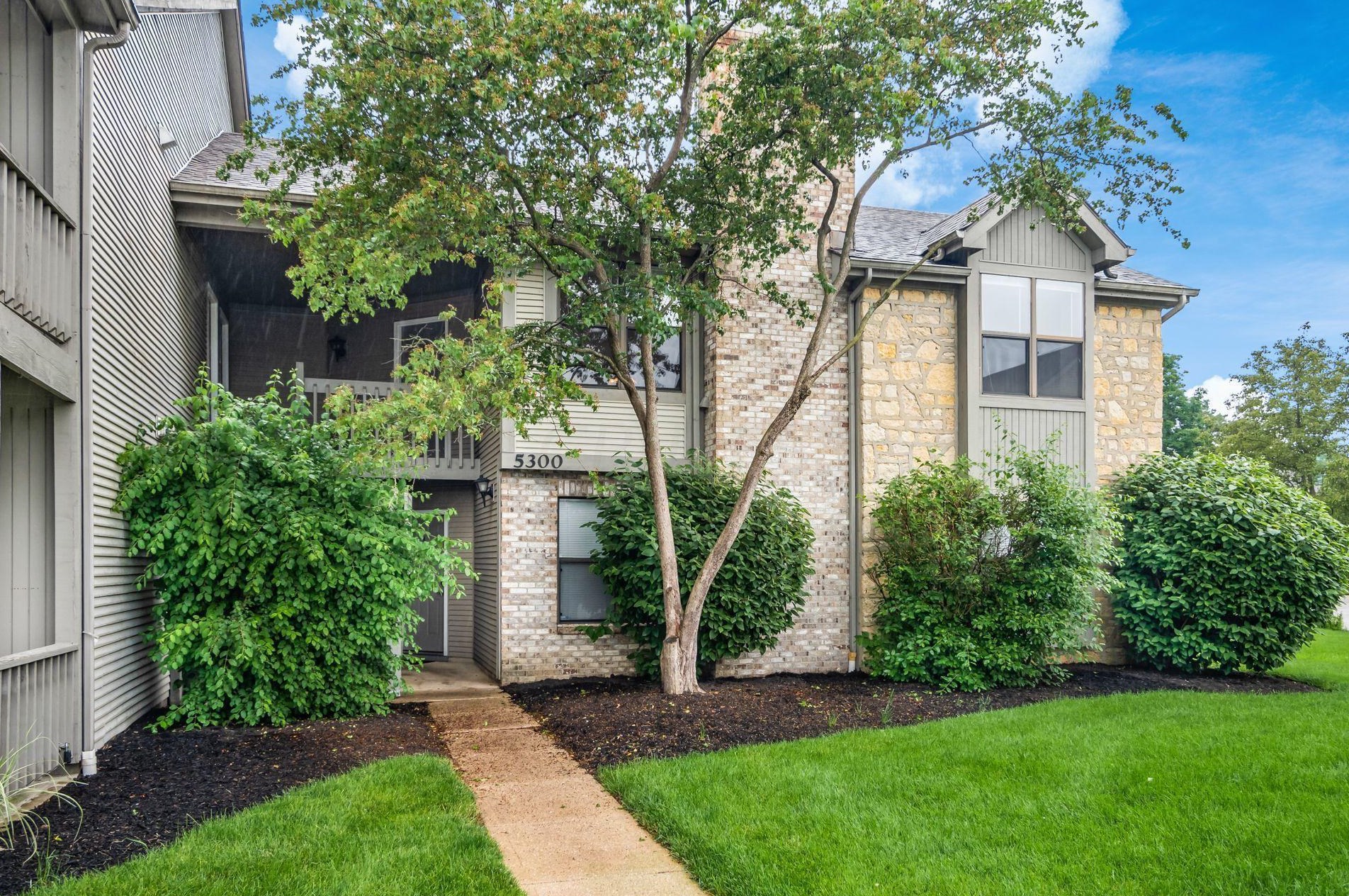 5300 Darlington Rd, Columbus, OH 43220-6213