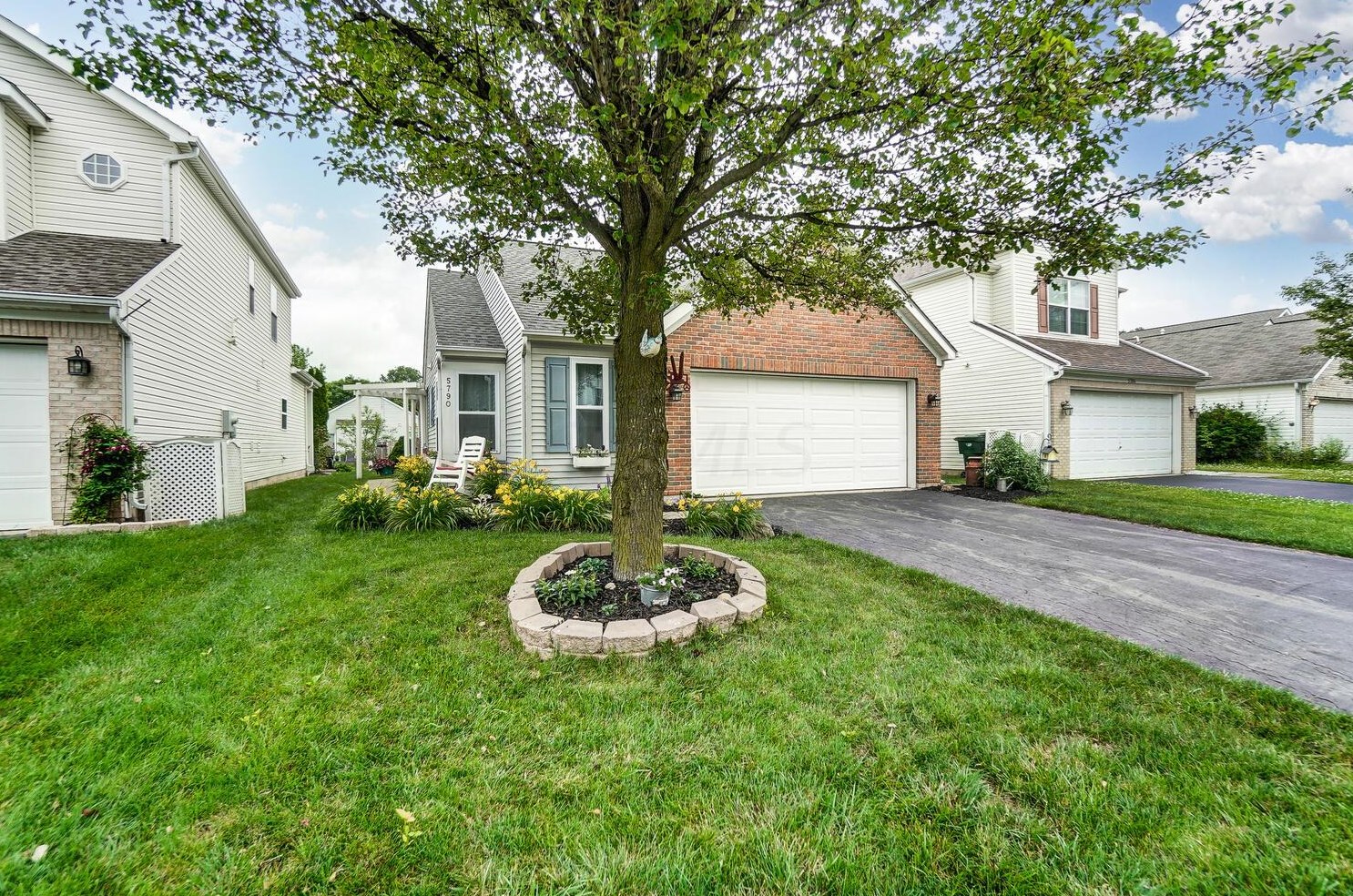 5790 Redsand Rd, Hilliard, OH 43026-8077