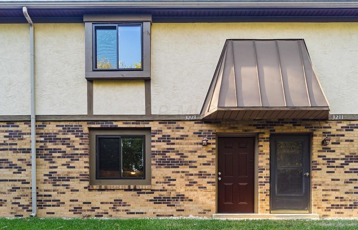 3213 Summerdale Ln, Columbus, OH 43221-4627
