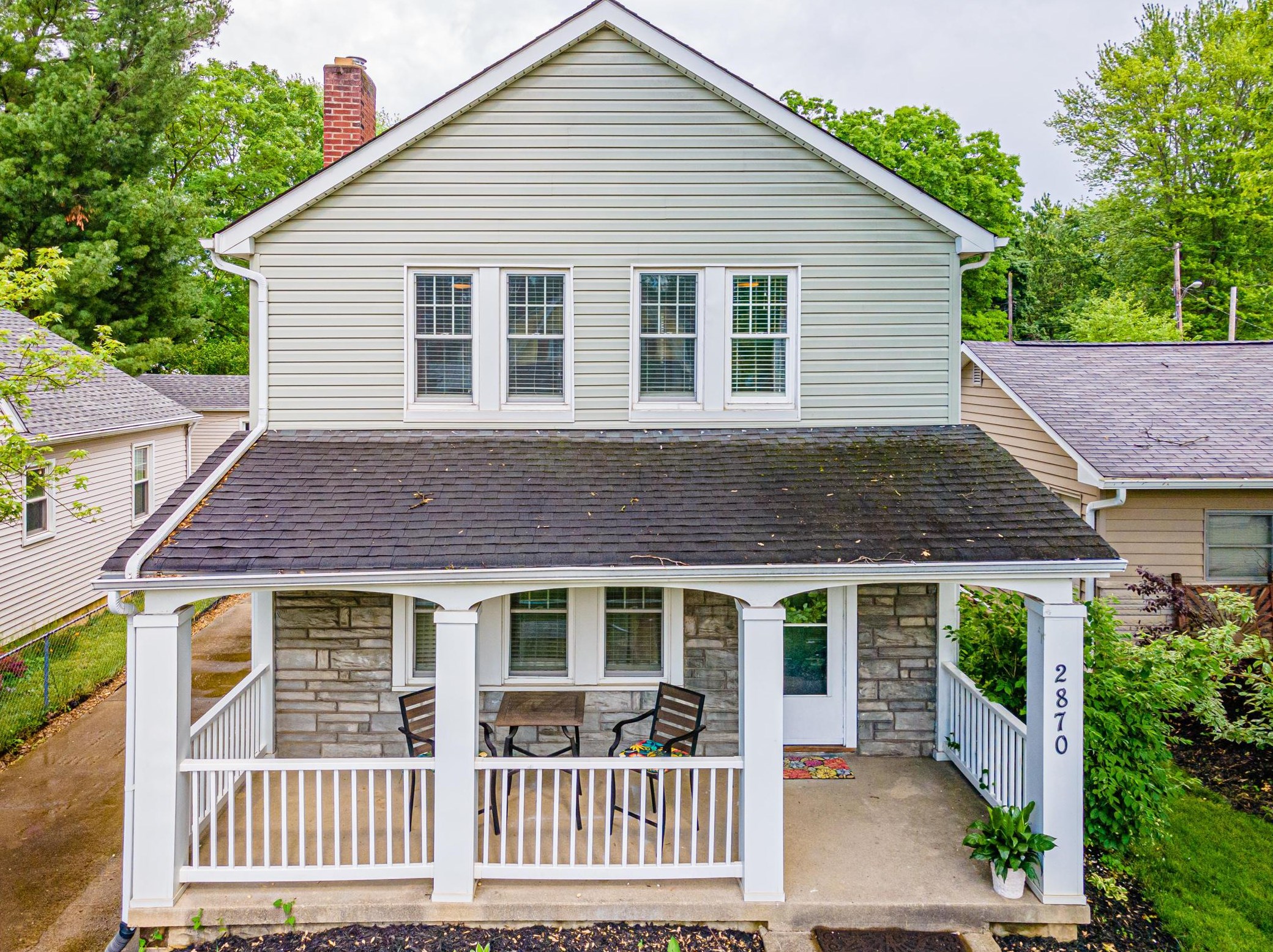 2870 Oaklawn St, Columbus, OH 43224-4348