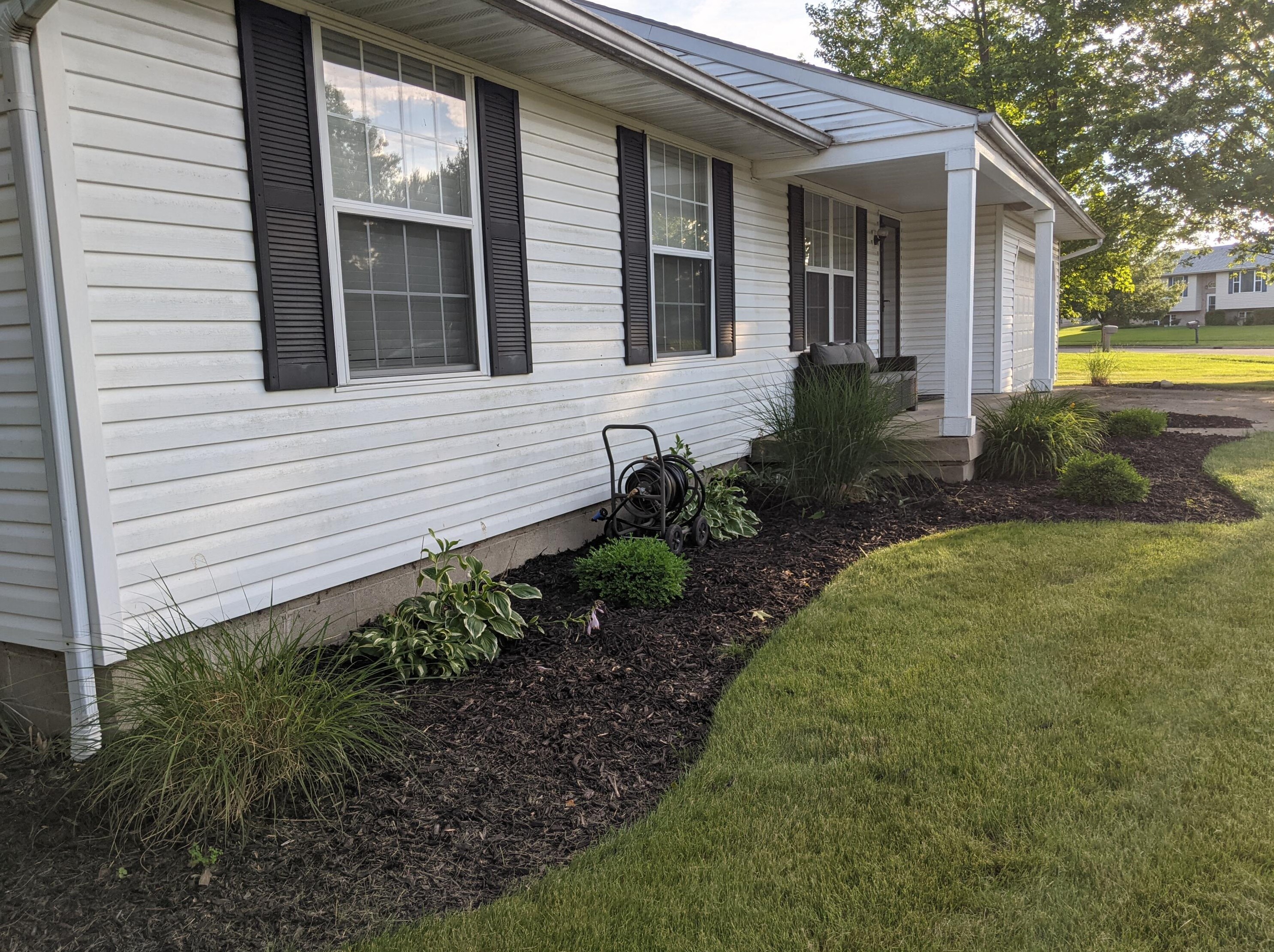 1226 Coventry Cir, Lancaster, OH 43130-4132
