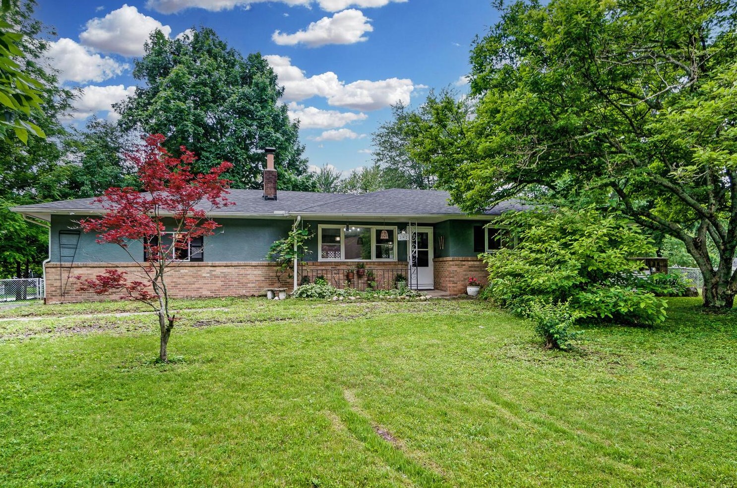 392 Meadow Sw Way, Pataskala, OH 43062