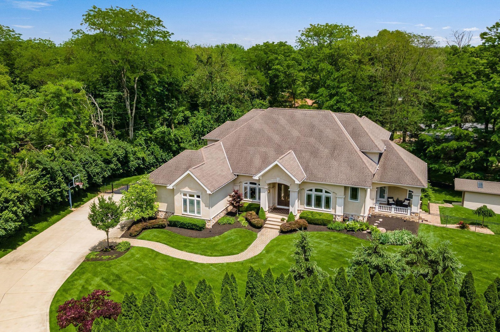 4342 Dublin Rd, Columbus, OH 43221-5001