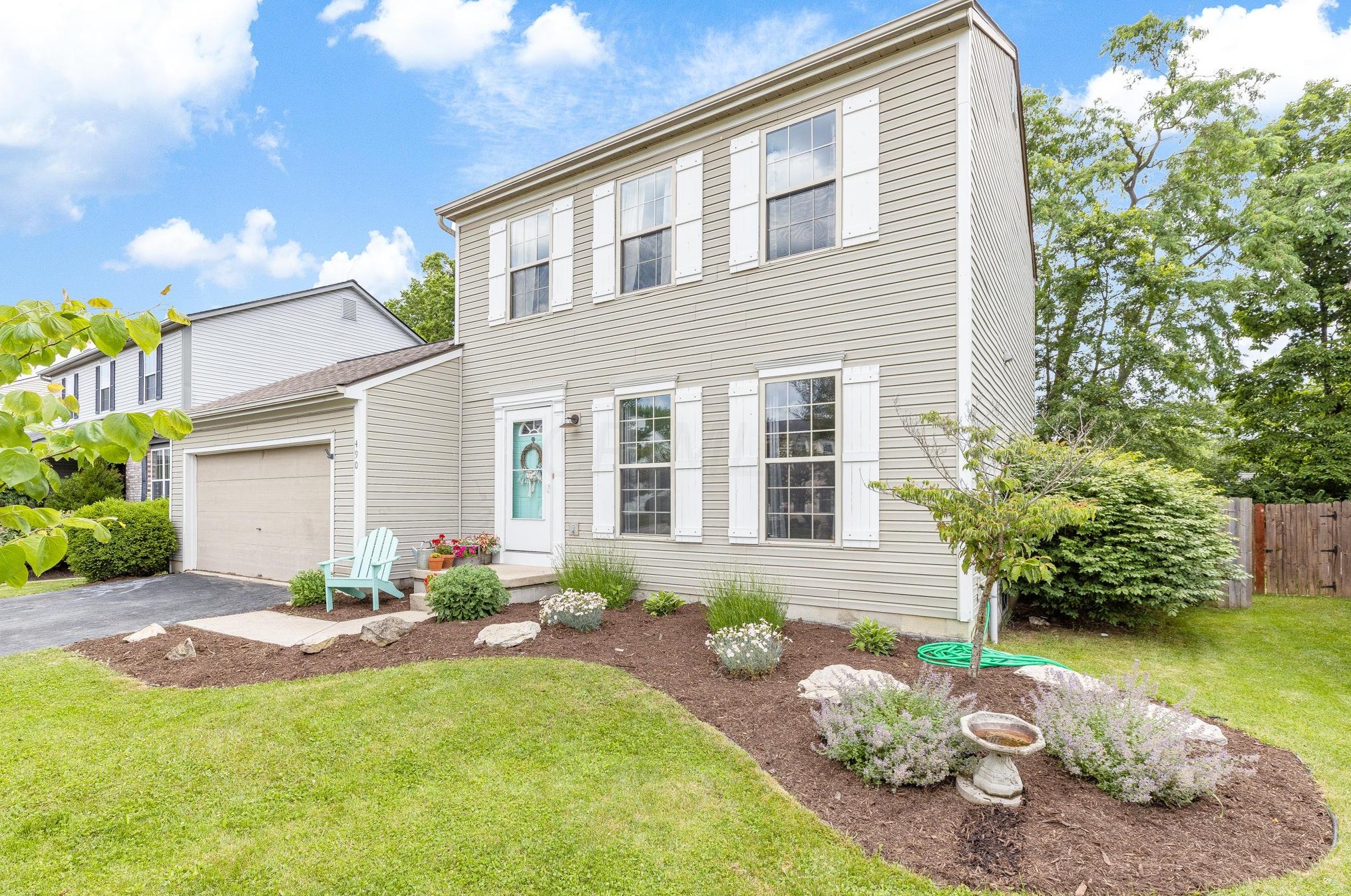 490 Durham Ln, Delaware, OH 43015-4013