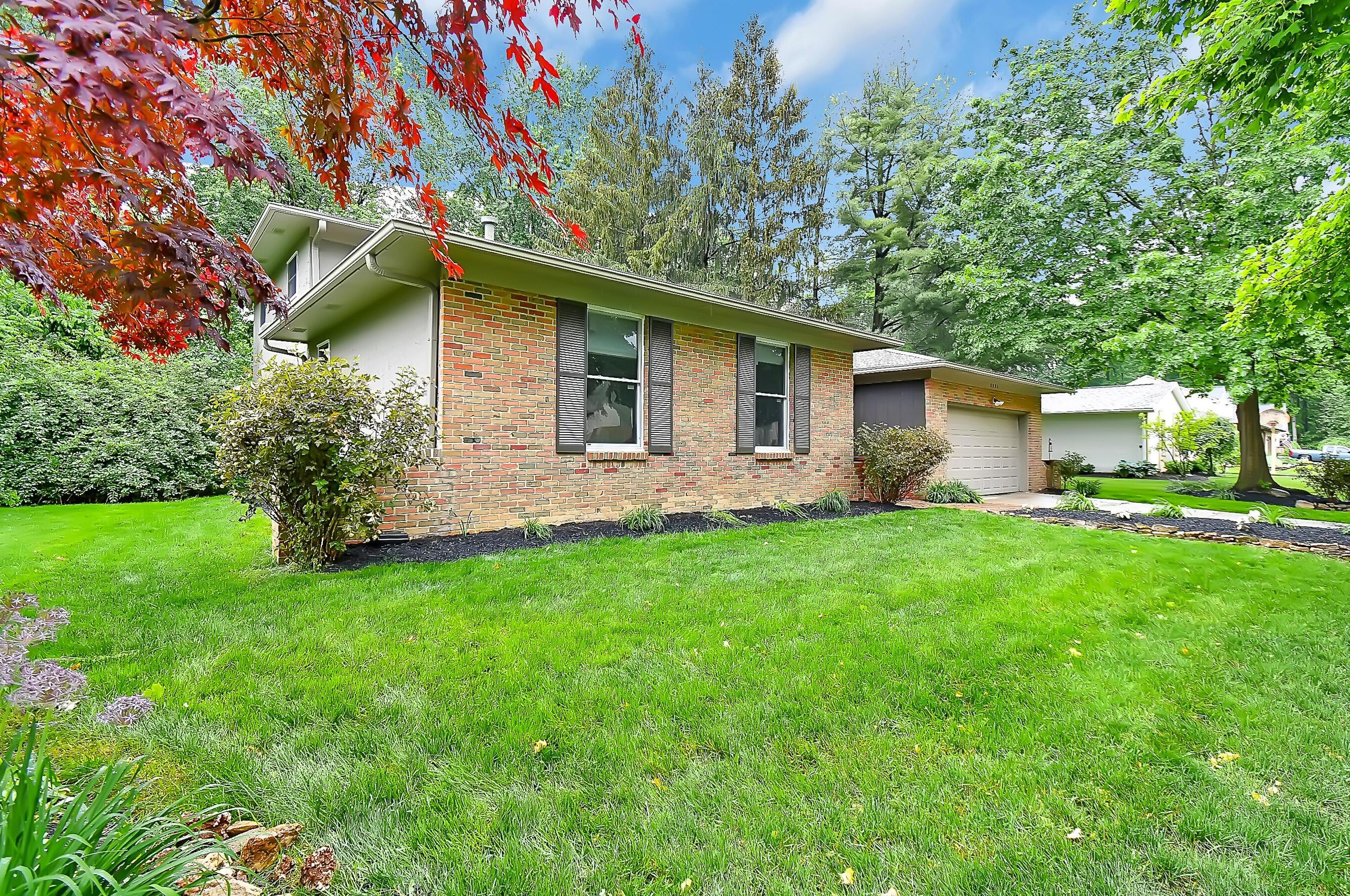 2593 Starford Dr, Dublin, OH 43016-9097