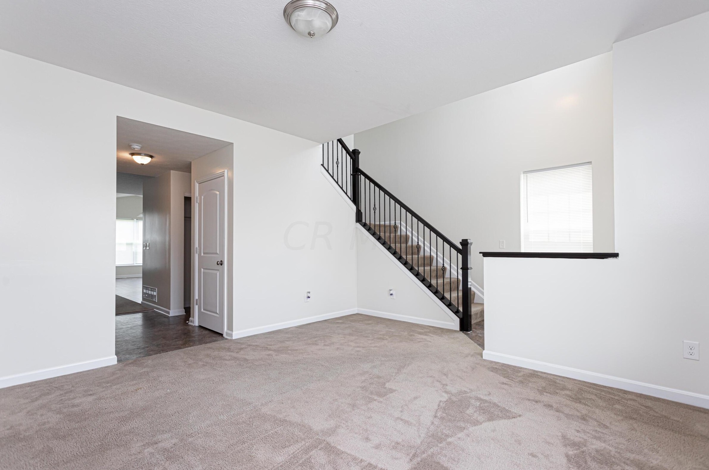 2630 Aeden Dr, Columbus OH  43219-8147 exterior