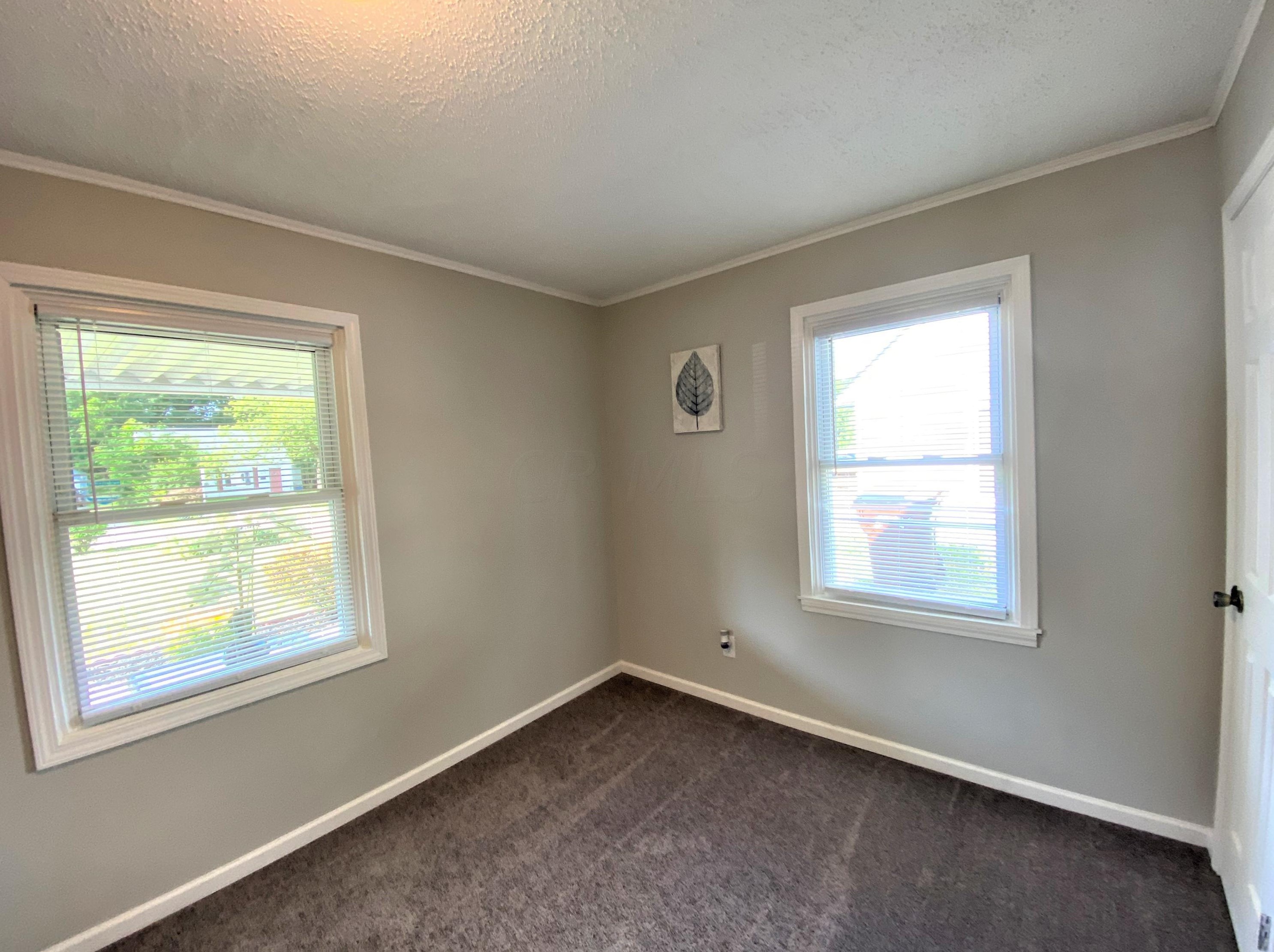 2417 Mecca Rd, Columbus OH  43224-4643 exterior