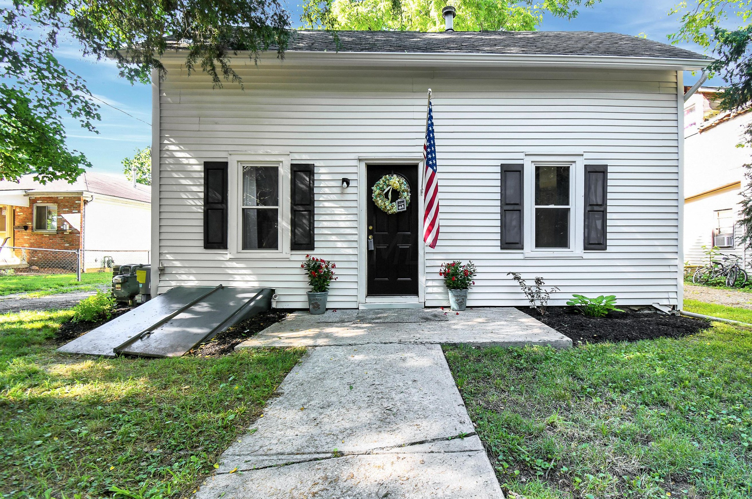 30 Branch St, Delaware, OH 43015