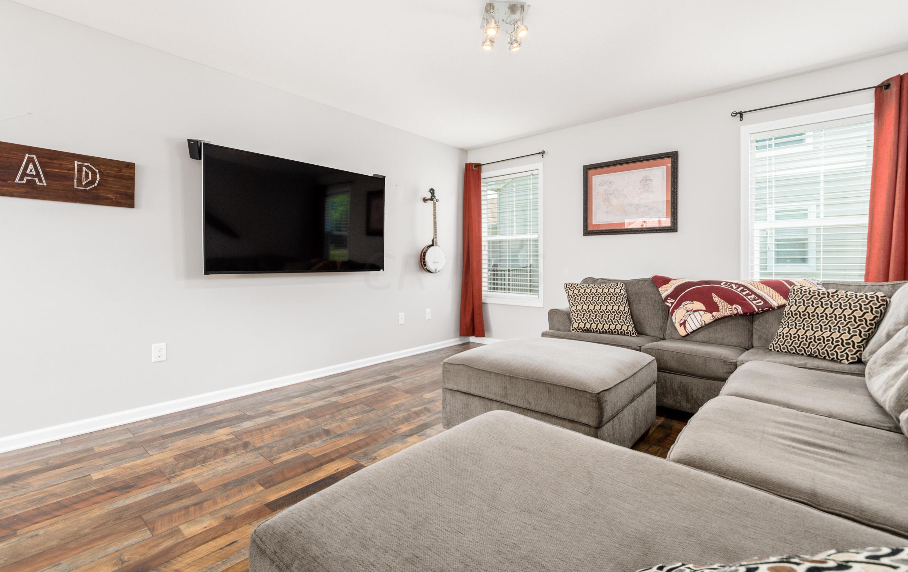 329 Middleburn St, Johnstown, OH 43031-7003