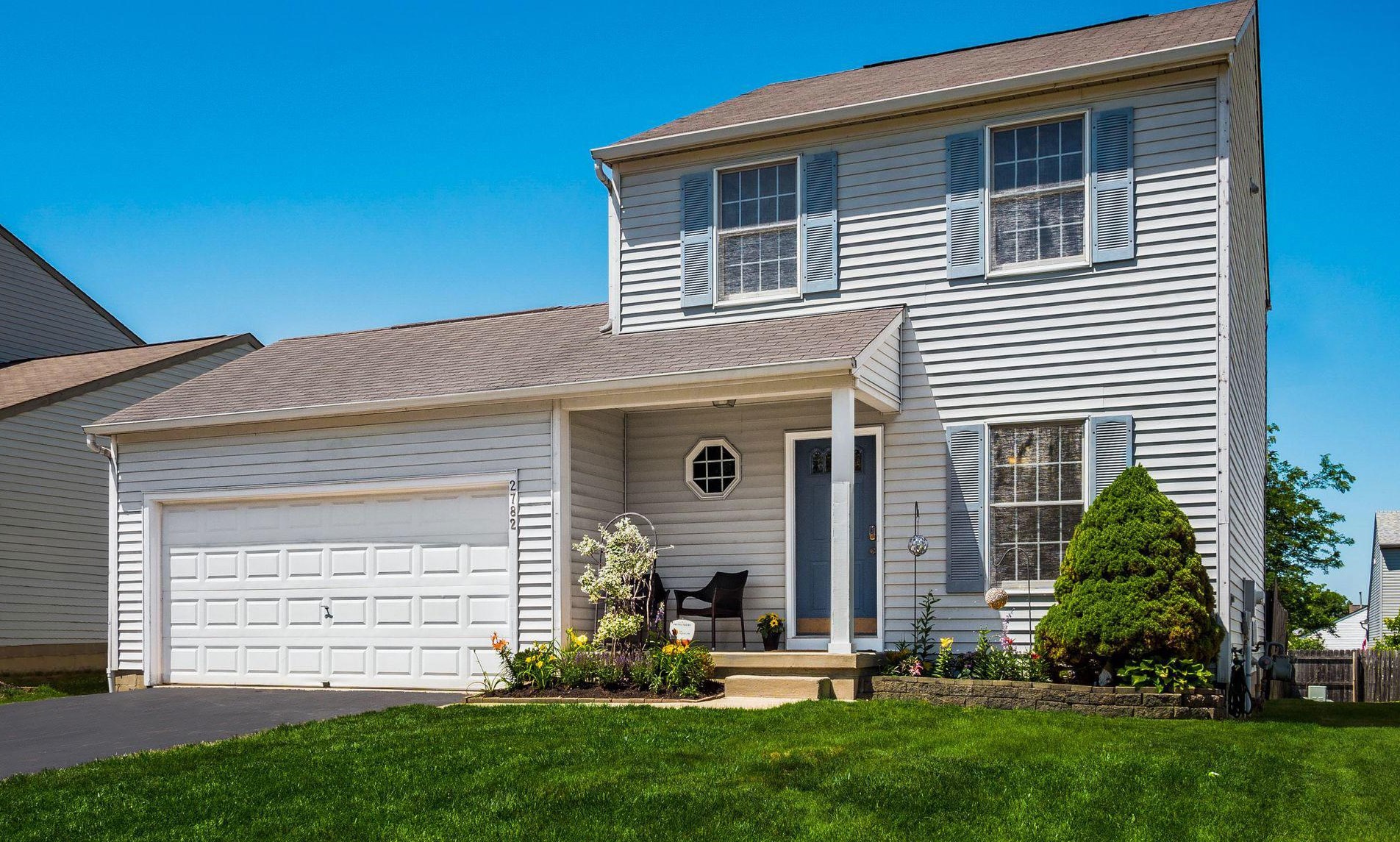 2782 Southfield Village Dr, Darbydale, OH 43123