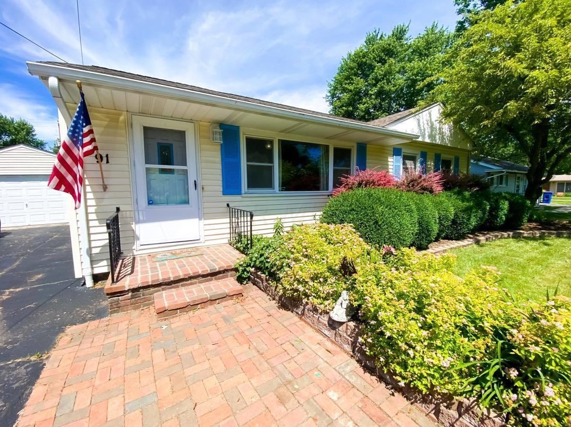 91 Troy Rd, Delaware, OH 43015