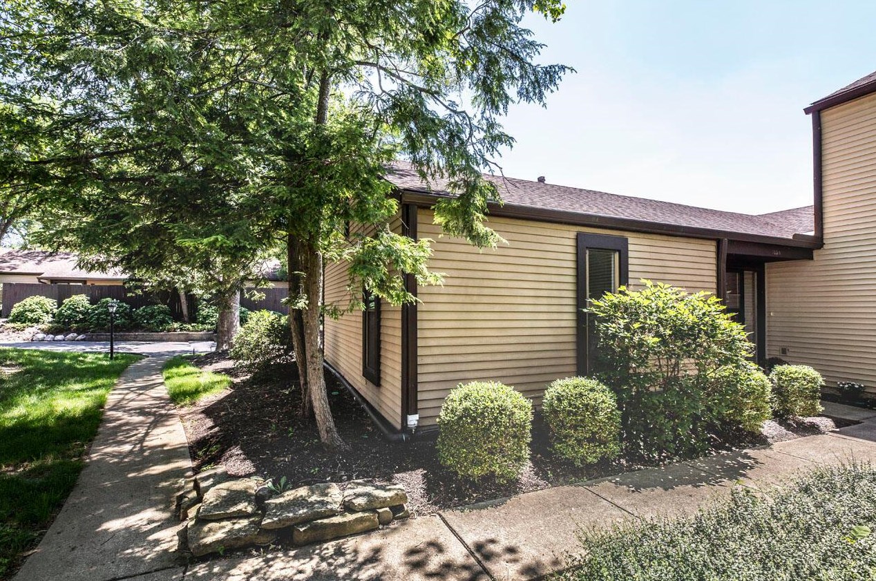 3150 Rivermill Dr, Columbus, OH 43220-2258