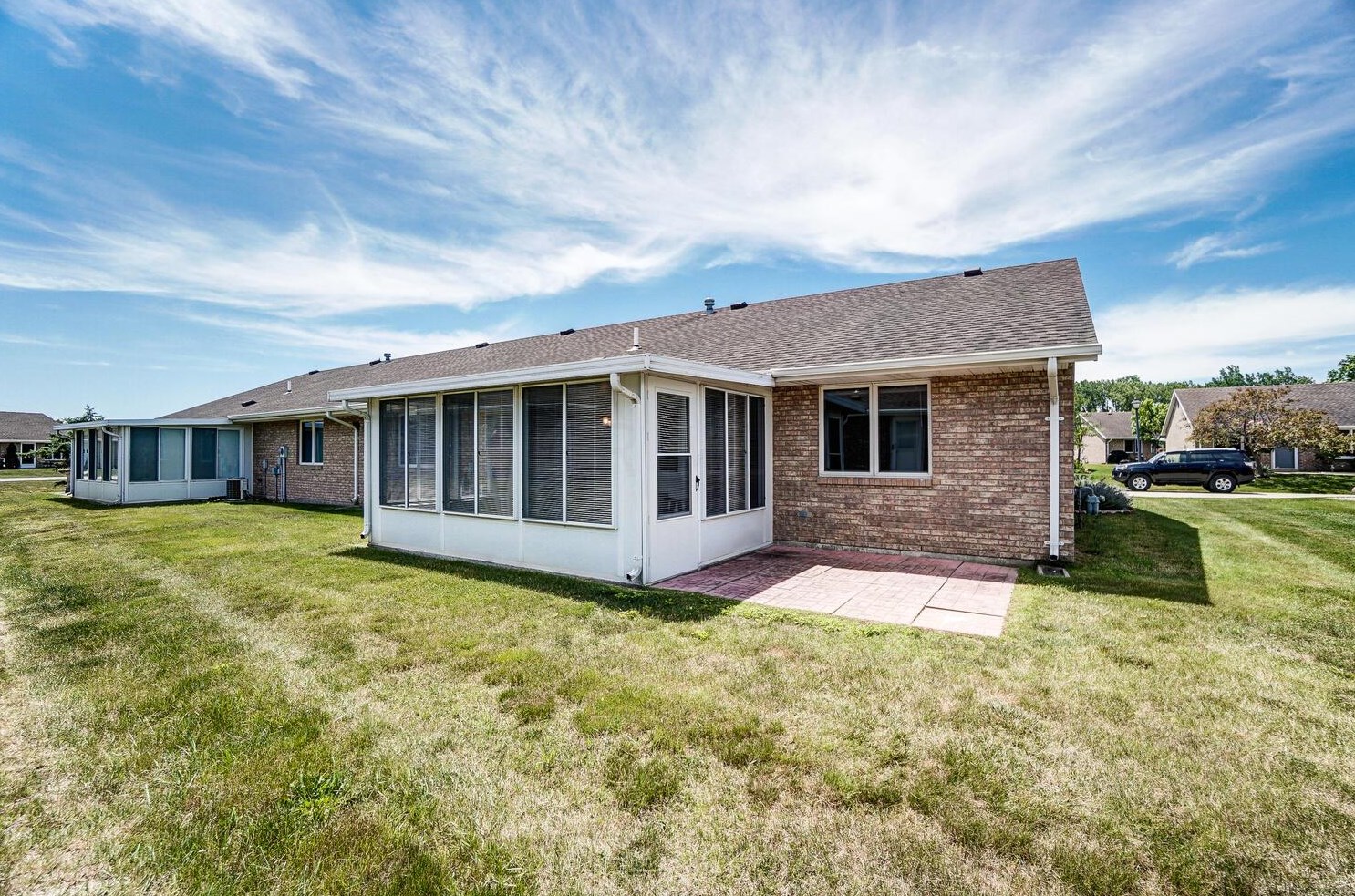 467 Patricia Dr, London, OH 43140
