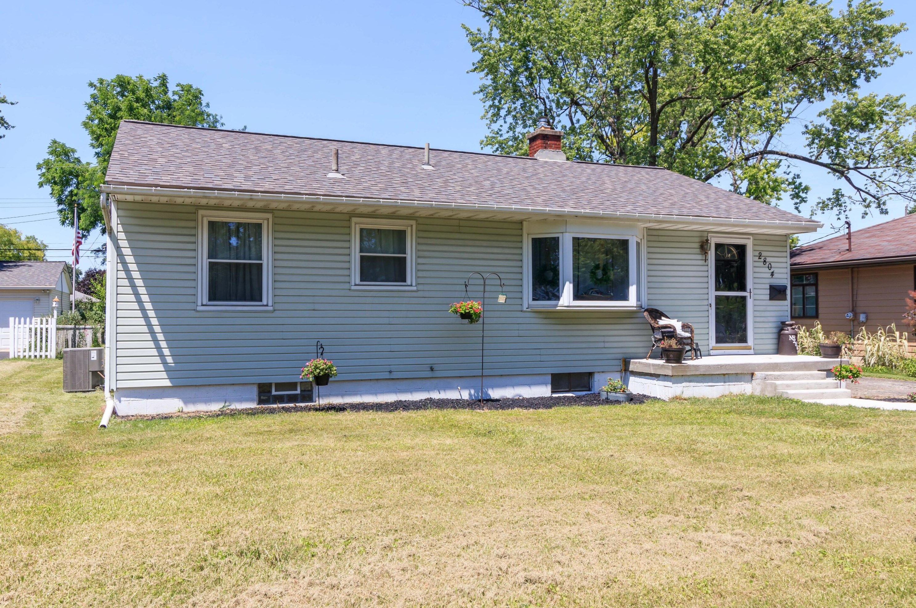 2804 Columbus St, Darbydale, OH 43123