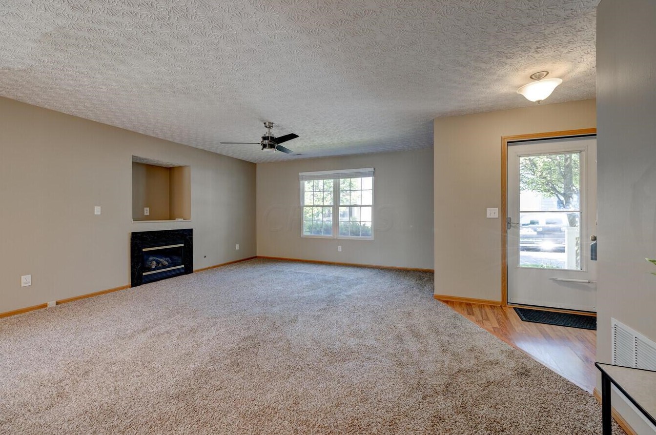 8277 Altair St, Columbus, OH 43240-6067