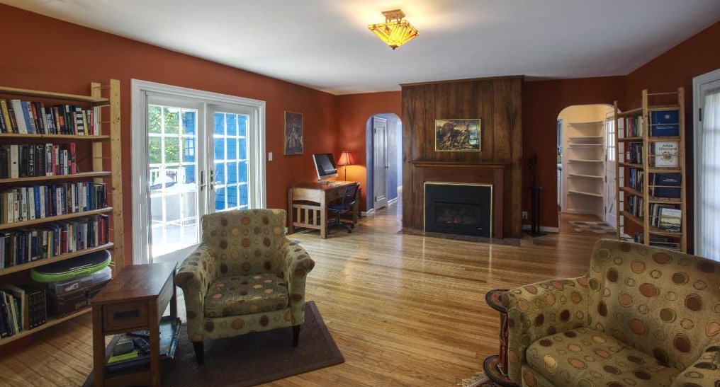 139 W Maple St, Granville, OH 43023