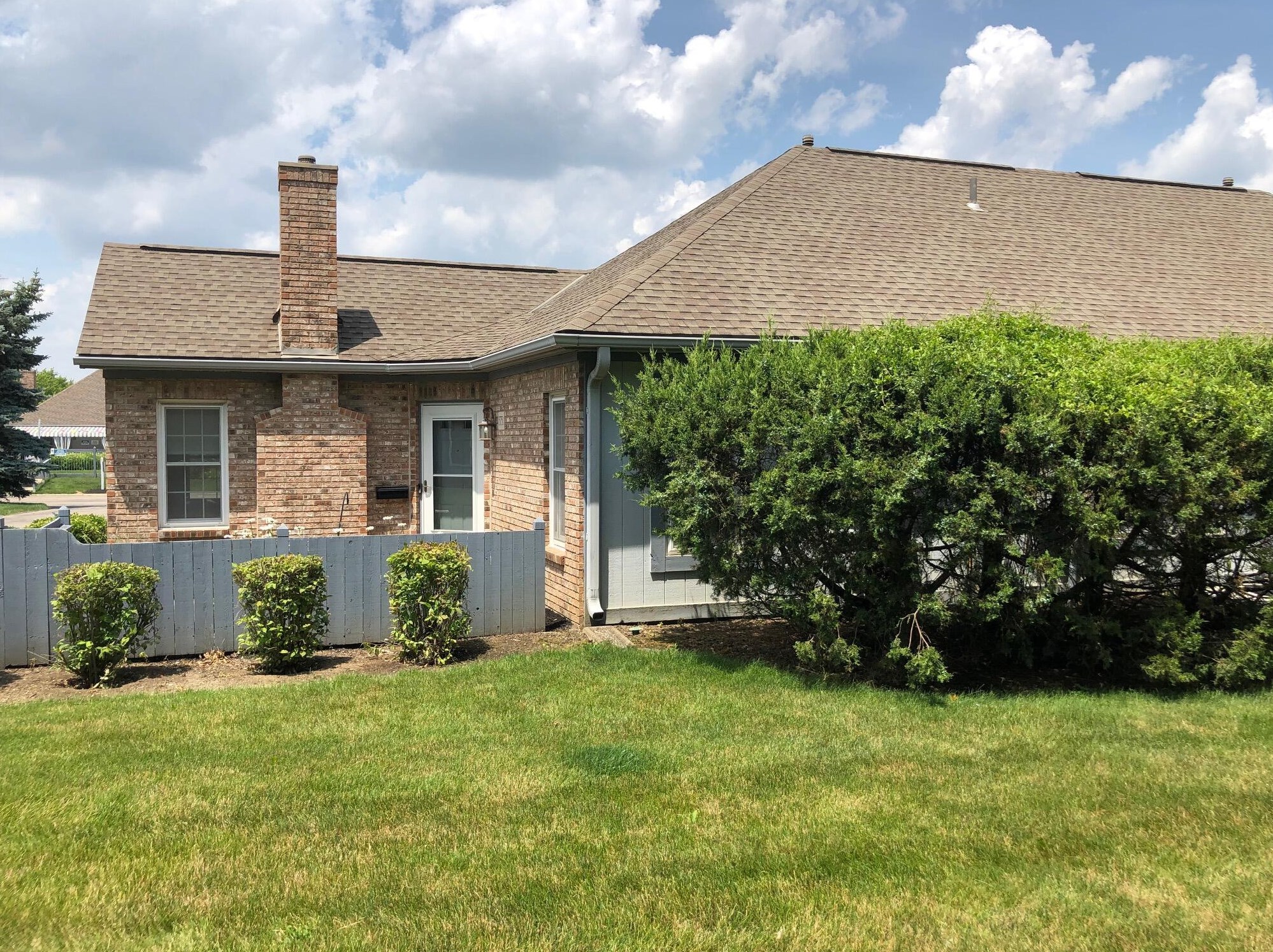 3751 Mill Stream Dr, Hilliard, OH 43026-9378