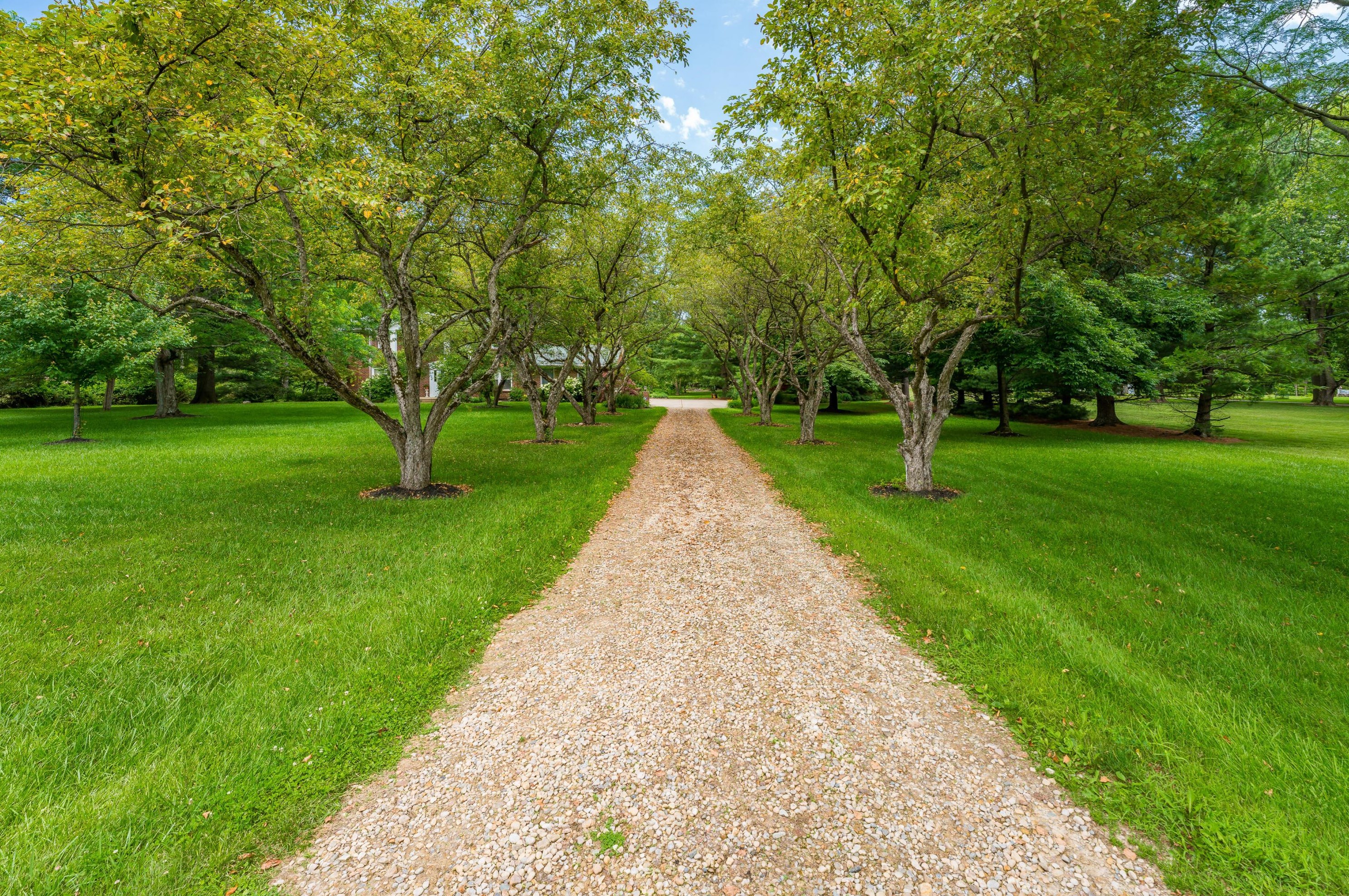 6220 Havens Rd, Blacklick, OH 43004