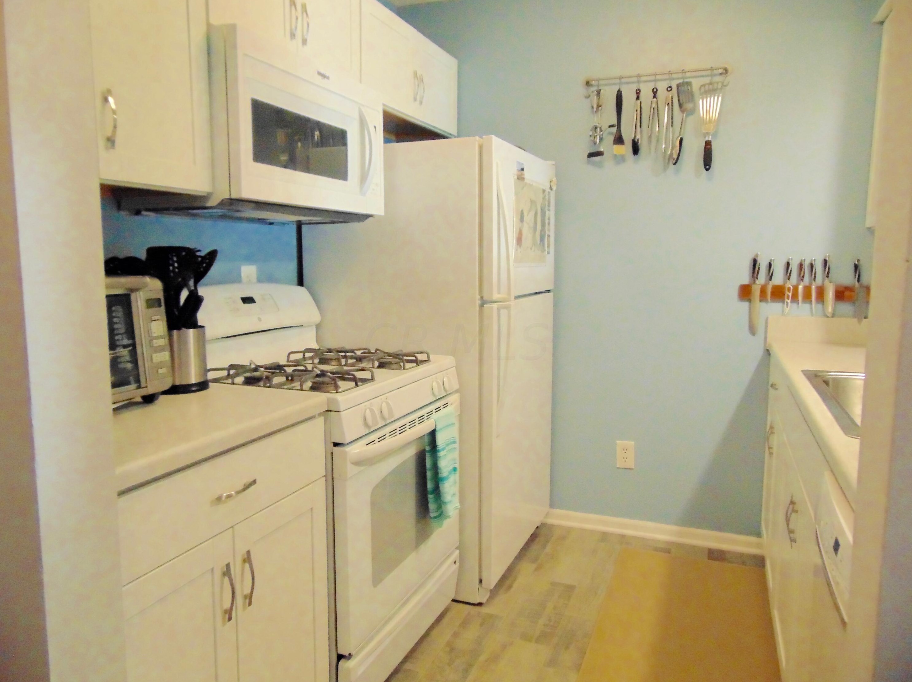 5667 Barney Ln, Columbus, OH 43235-7144
