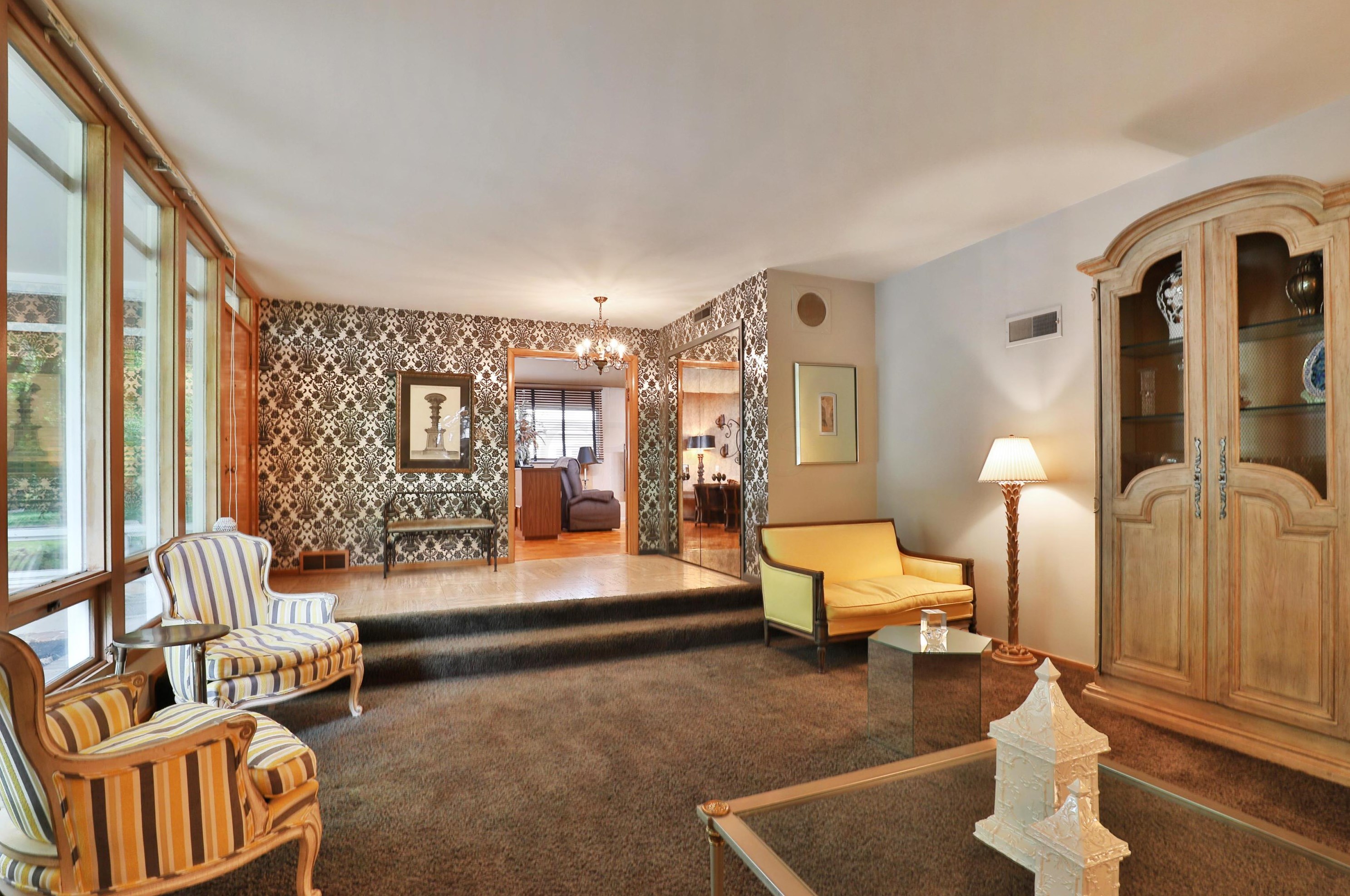 138 Merkle Rd, Columbus OH 43209-1554 exterior