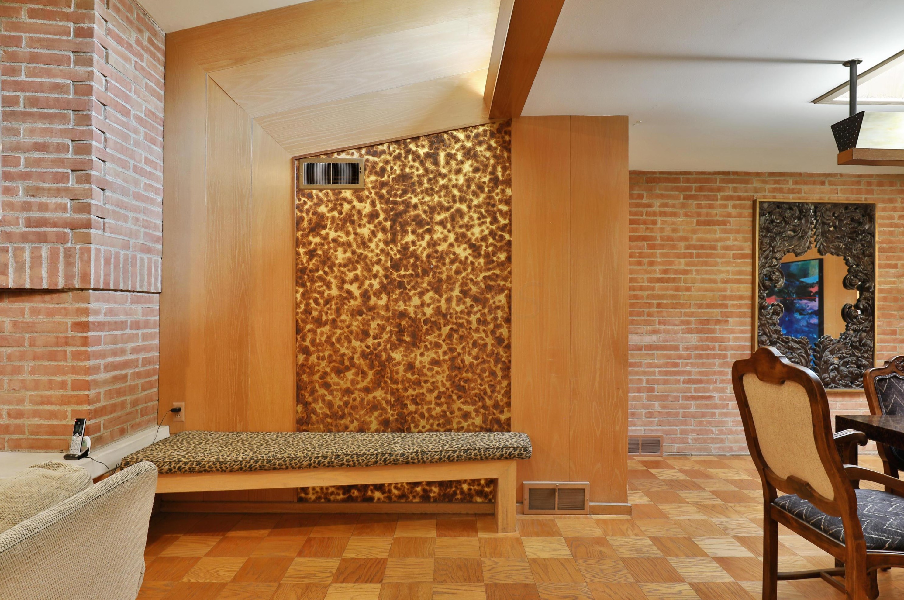 138 Merkle Rd, Columbus OH 43209-1554 exterior