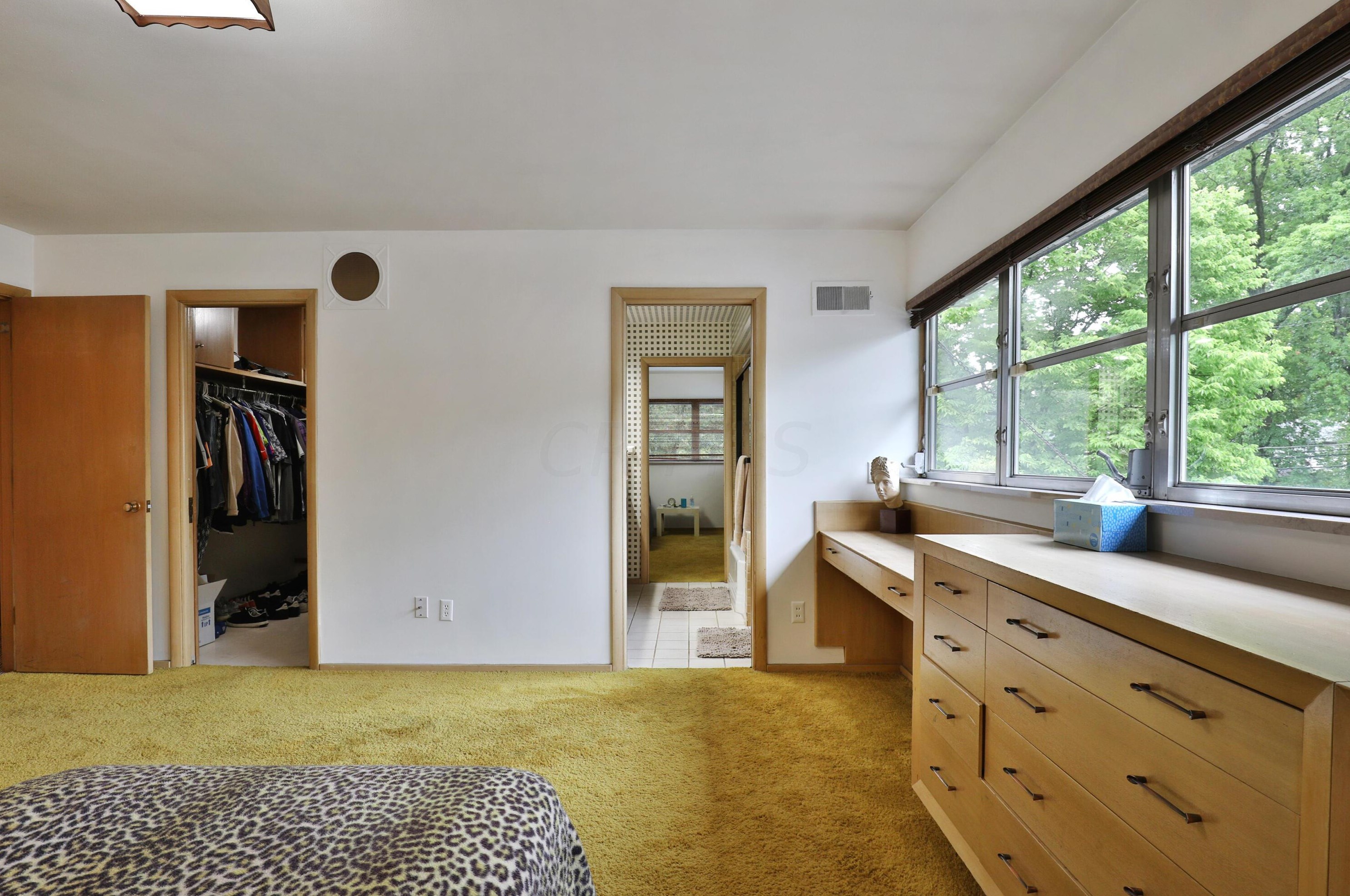 138 Merkle Rd, Columbus OH 43209-1554 exterior