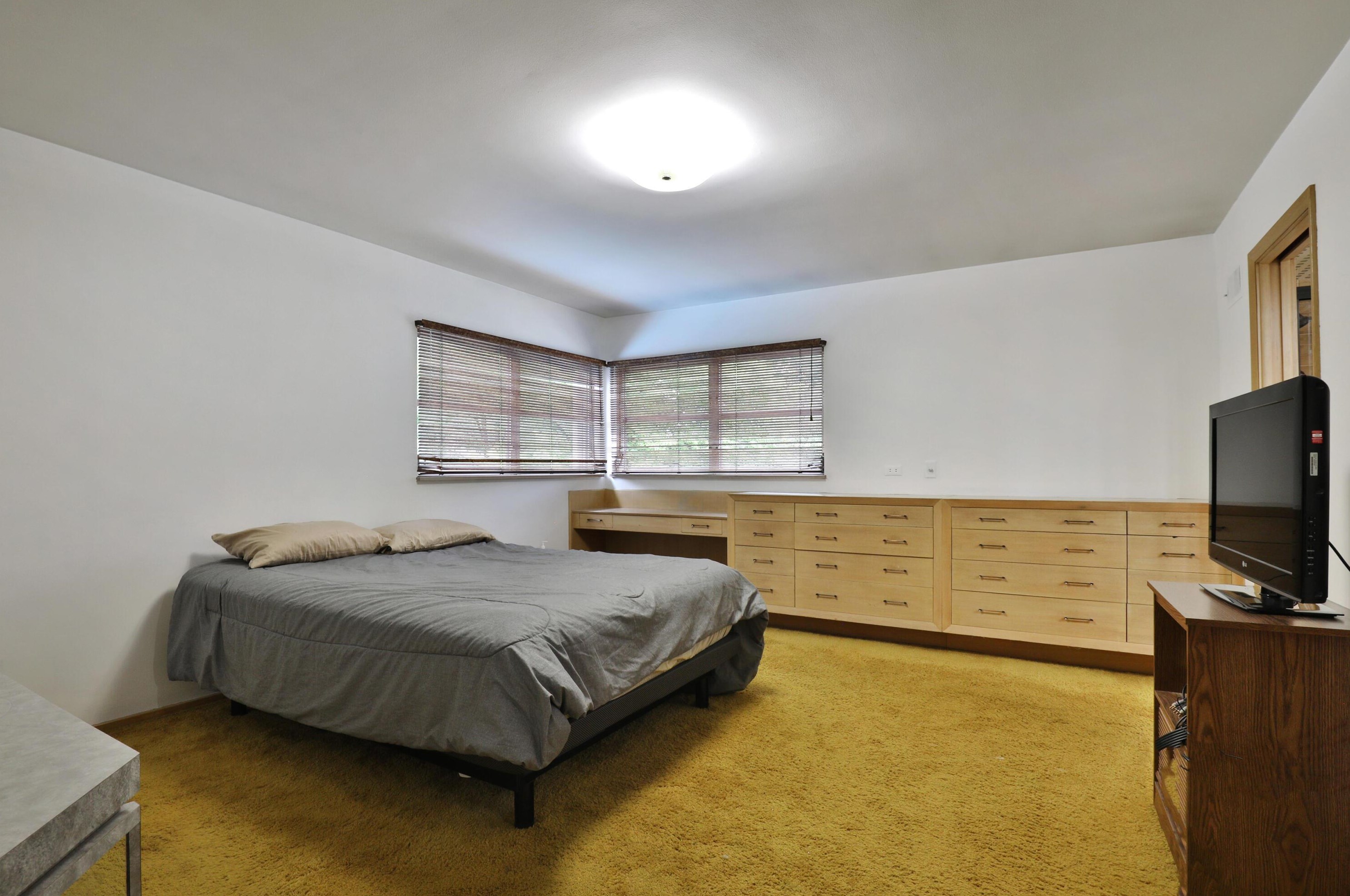 138 Merkle Rd, Columbus OH 43209-1554 exterior