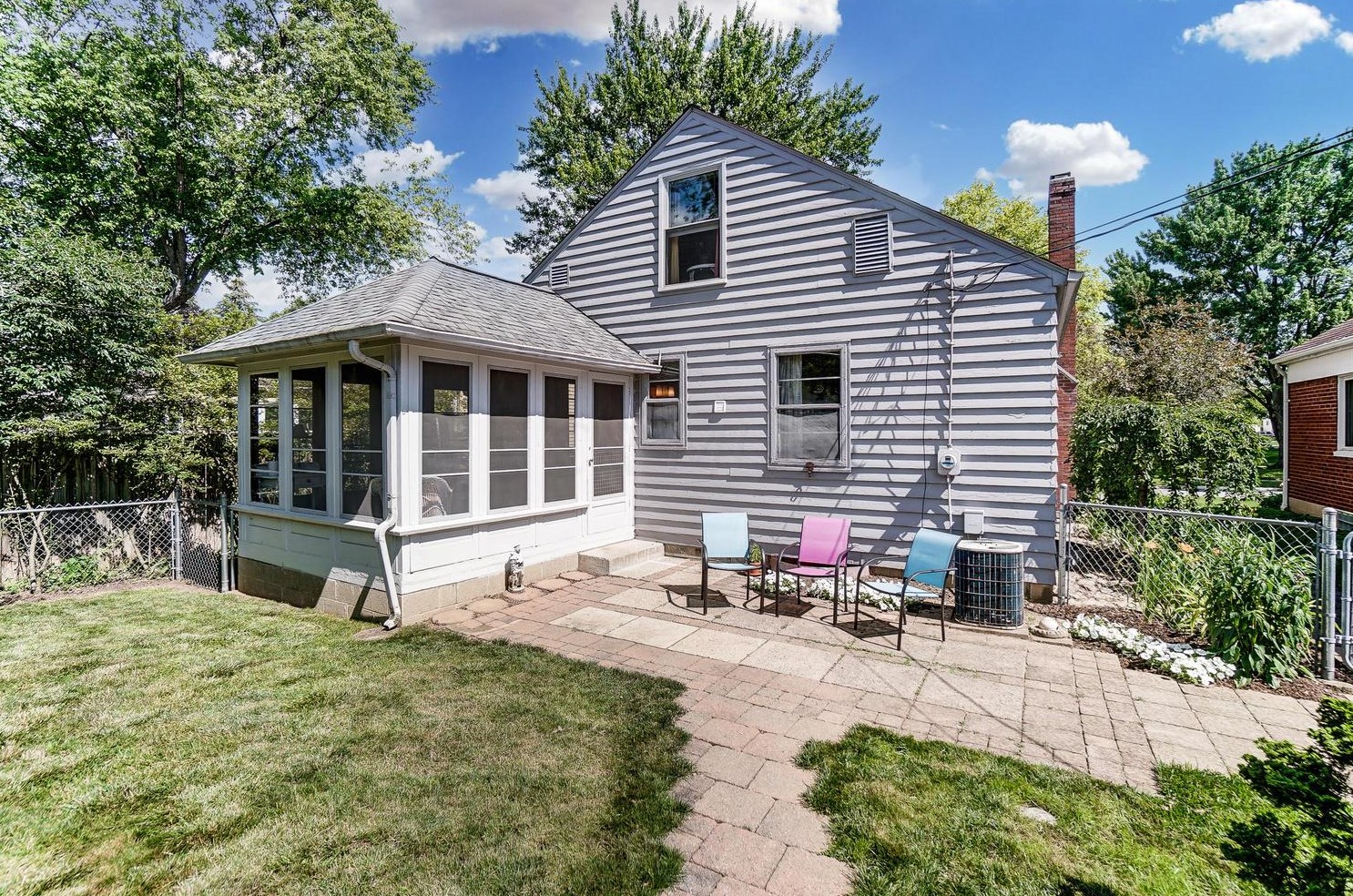 187 Royal Forest Blvd, Columbus, OH 43214-2125