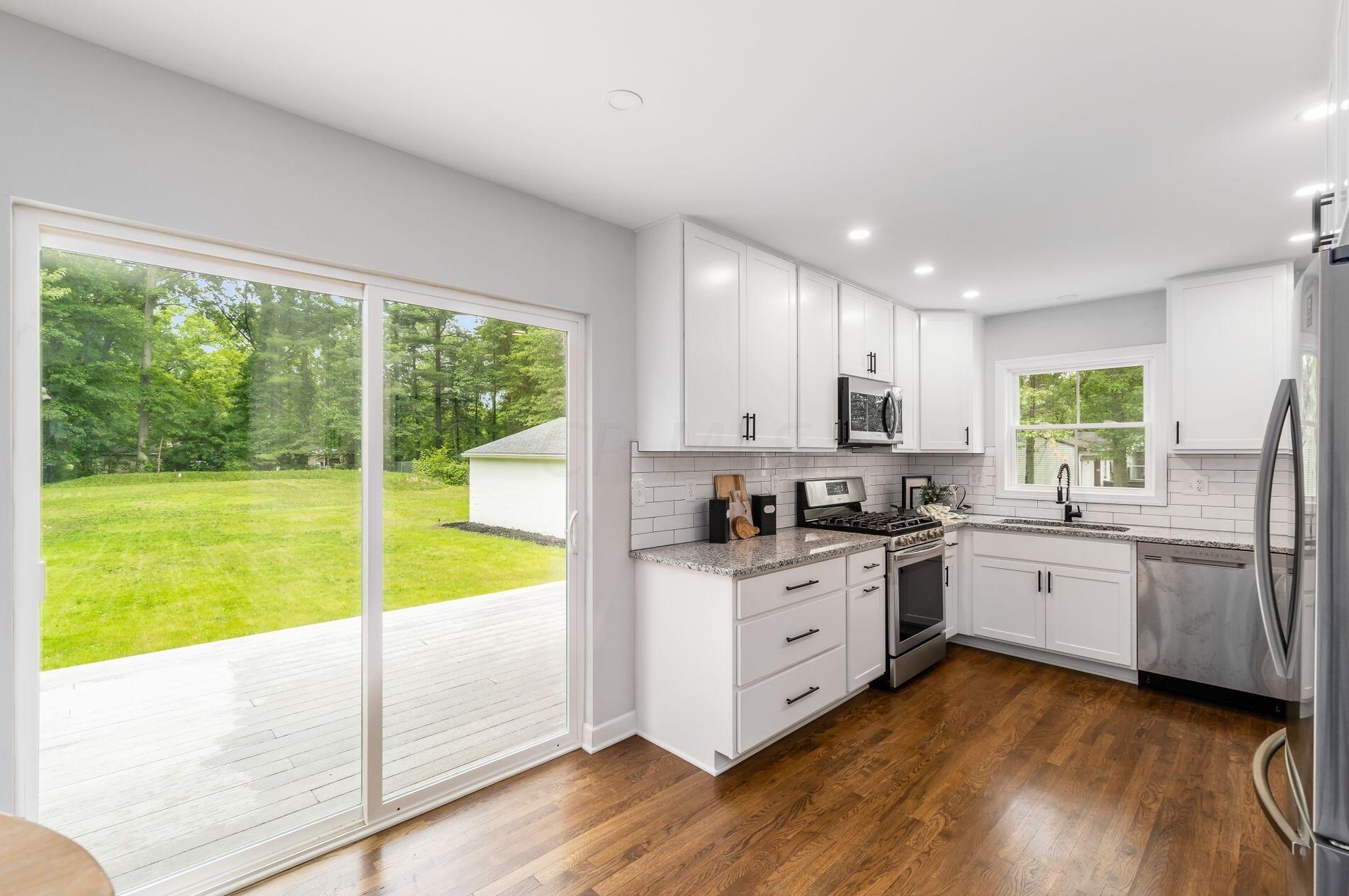 470 Johnstown Rd, Columbus OH  43230-2145 exterior