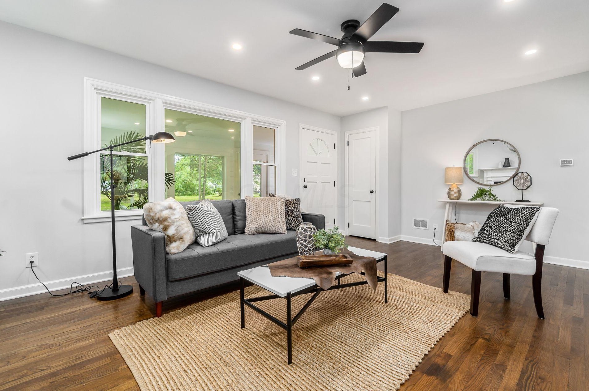 470 Johnstown Rd, Columbus OH  43230-2145 exterior