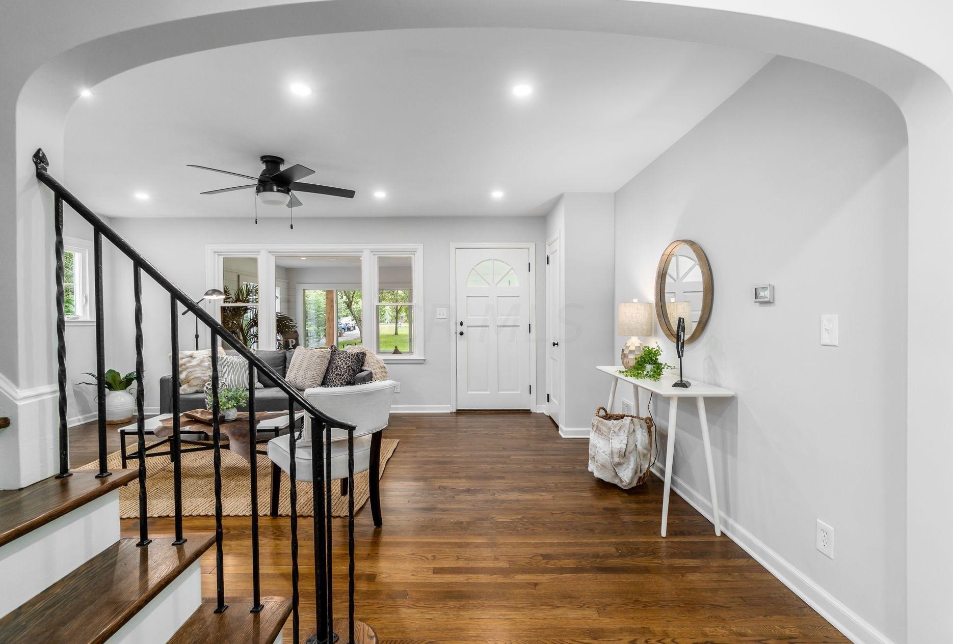 470 Johnstown Rd, Columbus OH  43230-2145 exterior