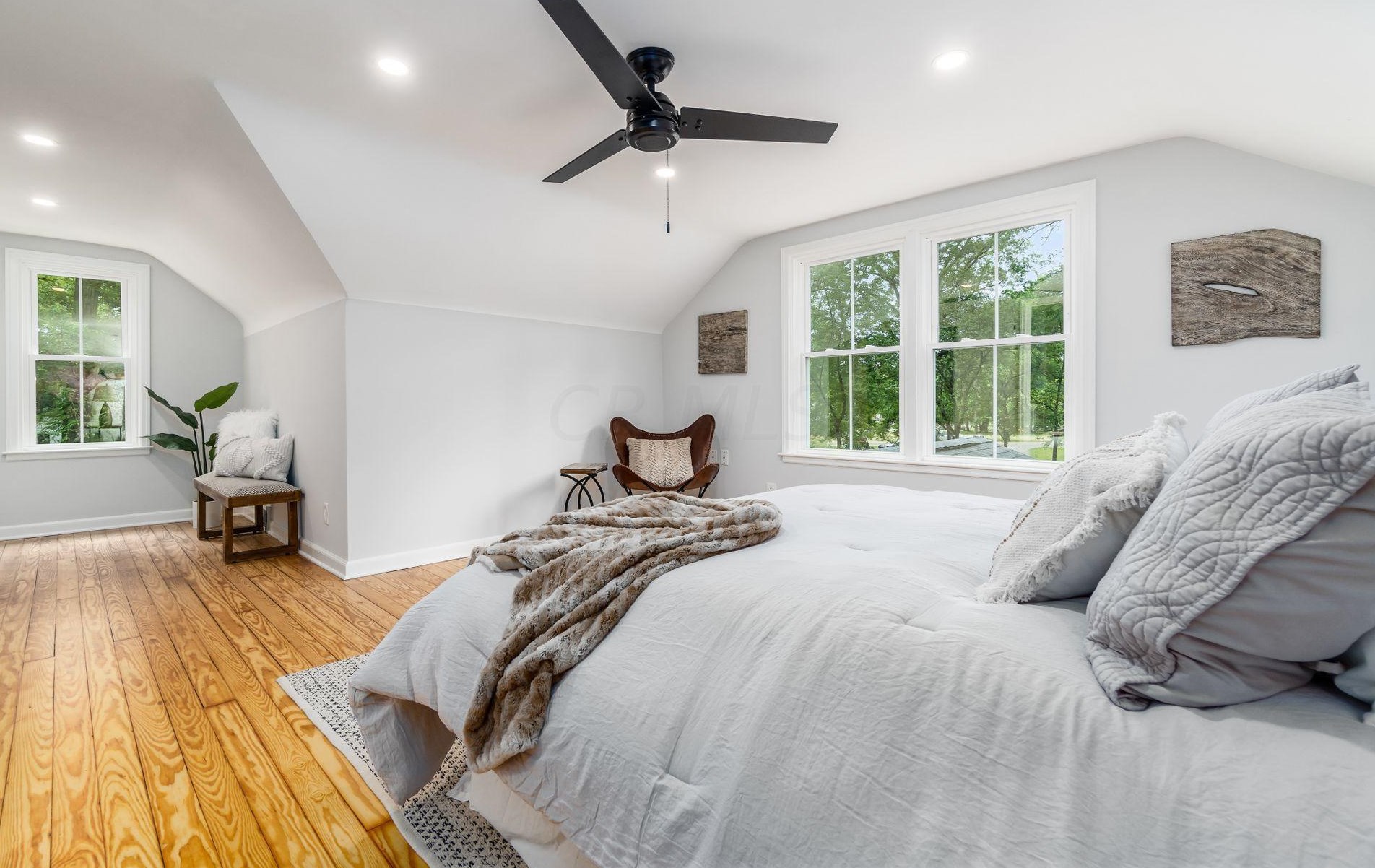 470 Johnstown Rd, Columbus OH  43230-2145 exterior