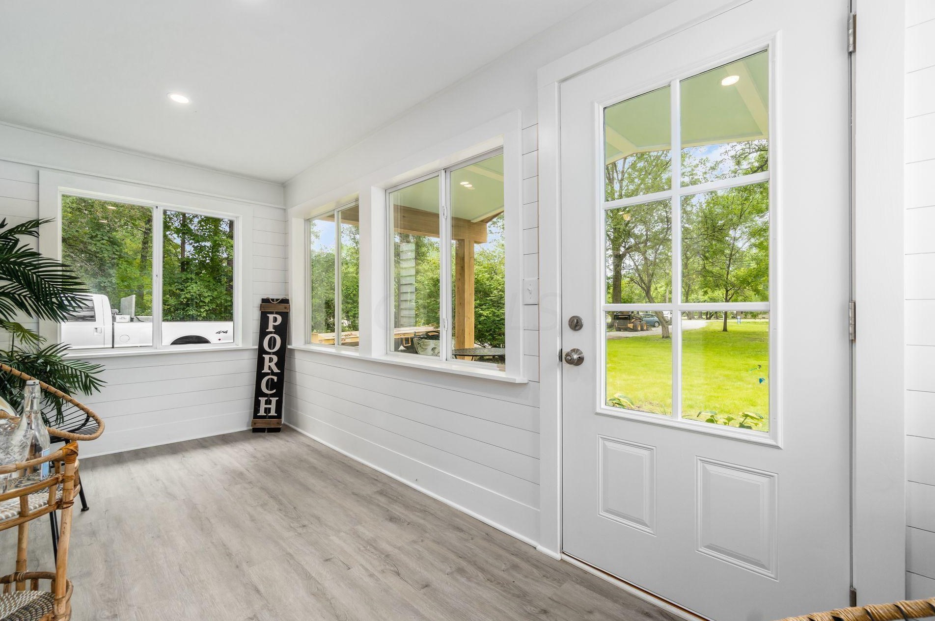 470 Johnstown Rd, Columbus OH  43230-2145 exterior