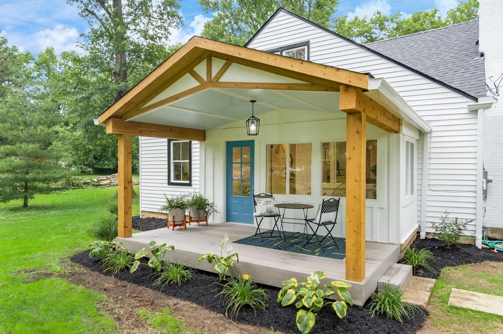 470 Johnstown Rd, Columbus OH  43230-2145 exterior