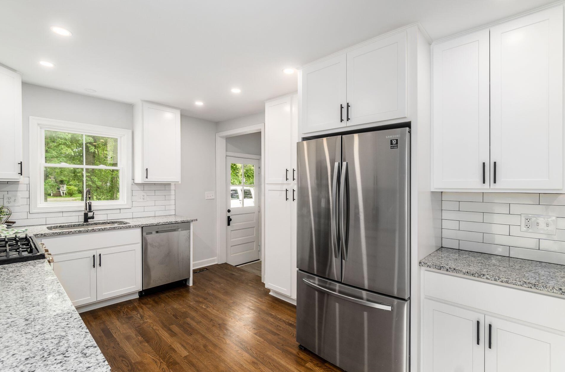 470 Johnstown Rd, Columbus OH  43230-2145 exterior