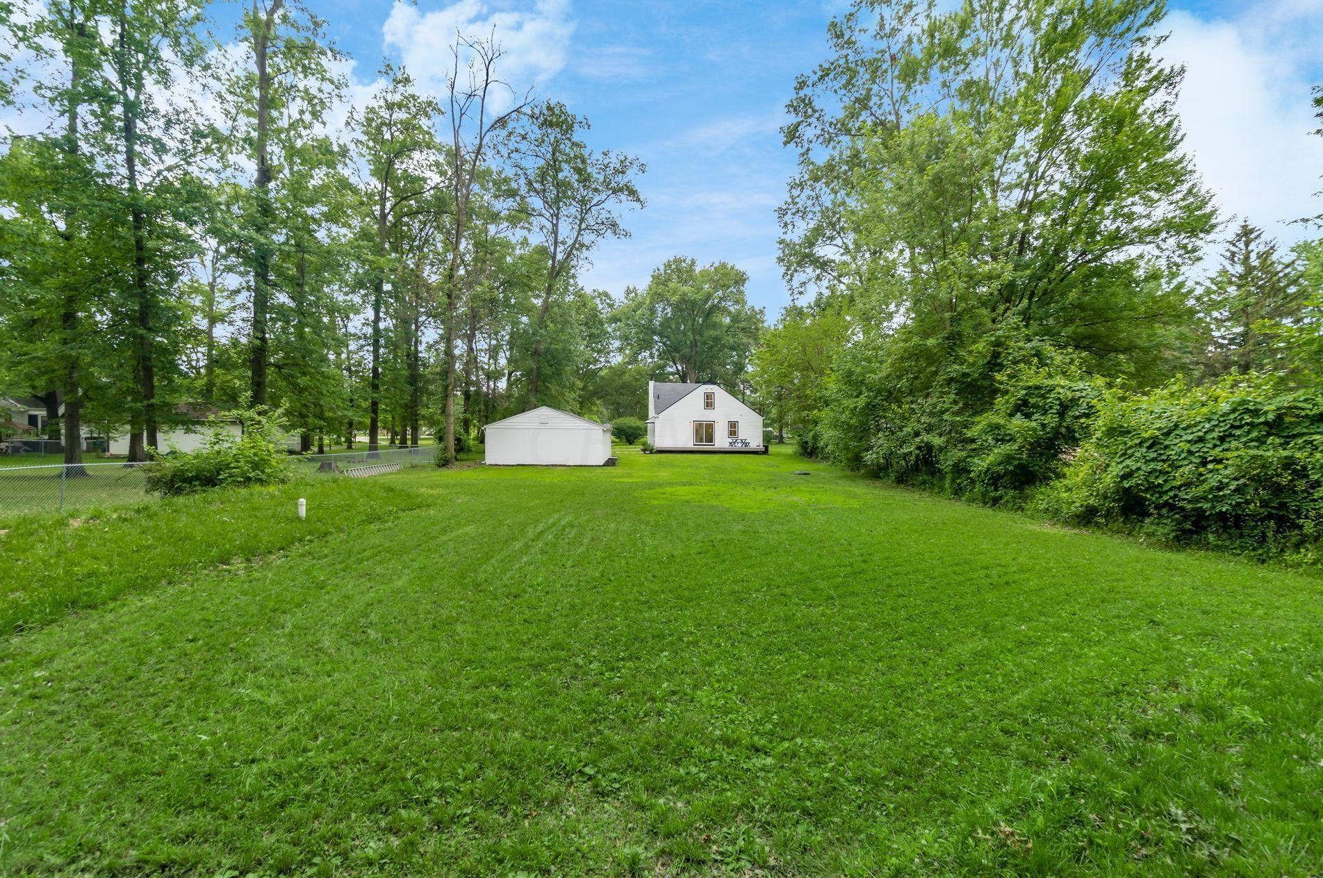 470 Johnstown Rd, Columbus OH  43230-2145 exterior