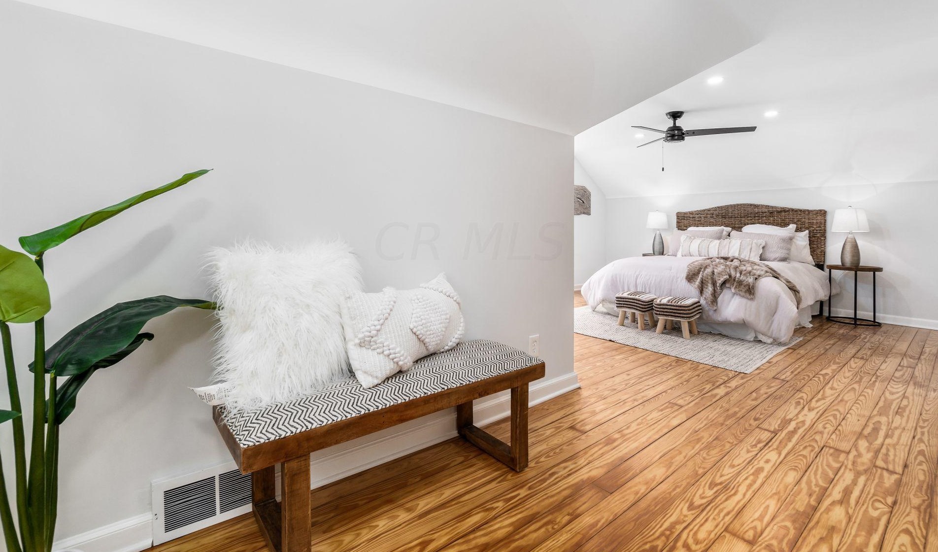 470 Johnstown Rd, Columbus OH  43230-2145 exterior